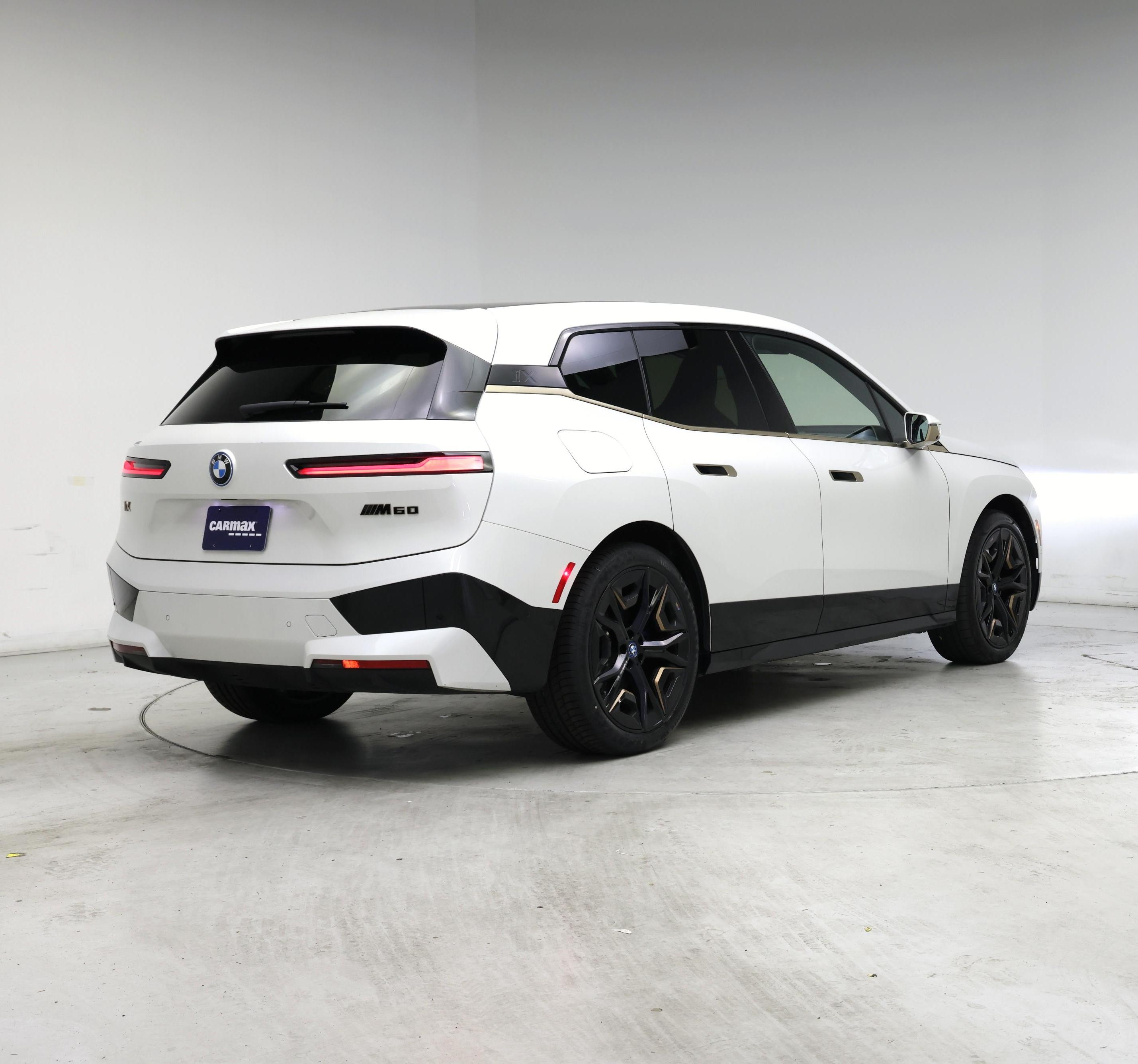 Thumbnail: 2023 BMW iX - 8