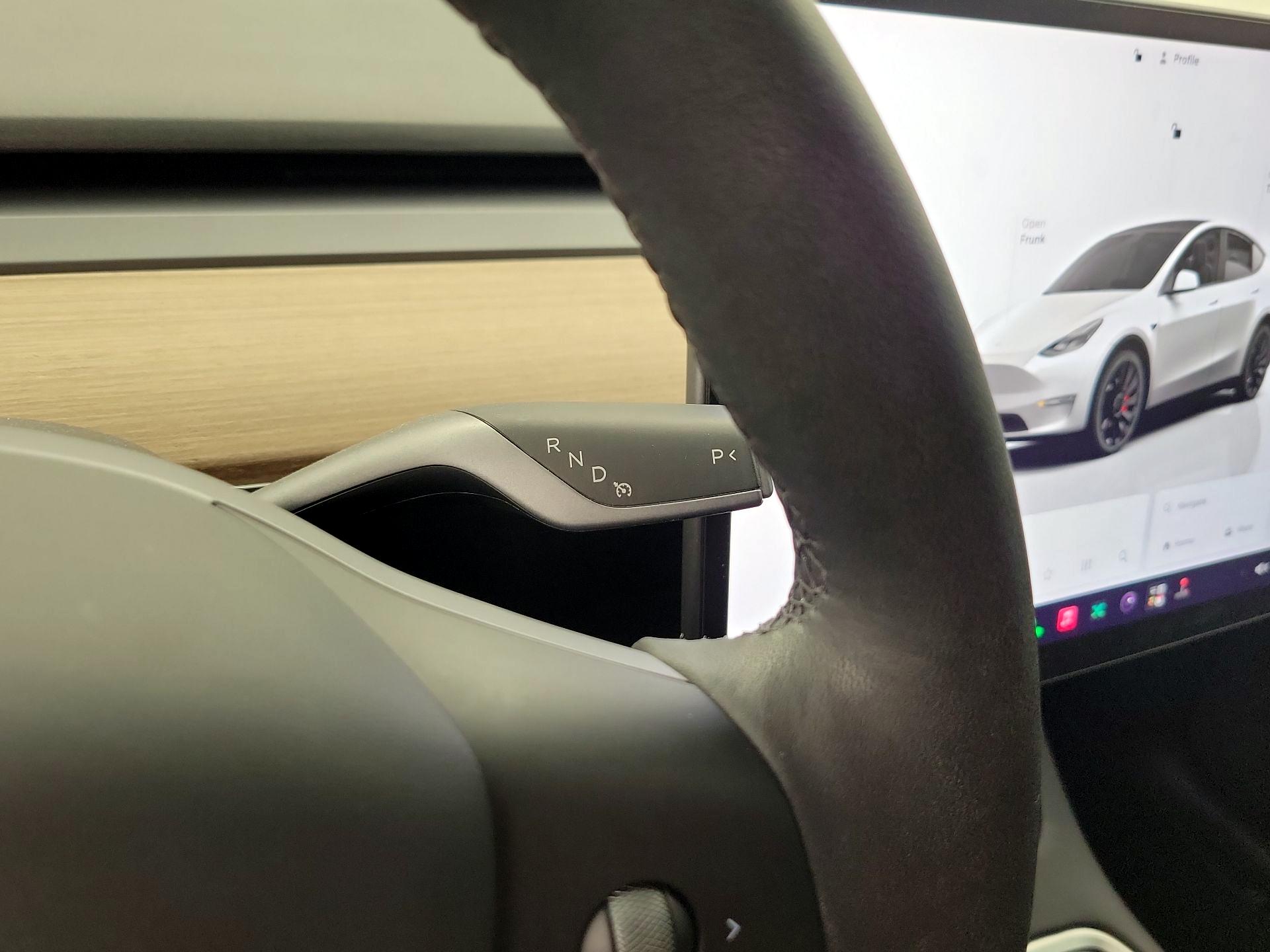 Thumbnail: 2023 Tesla Model Y - 17