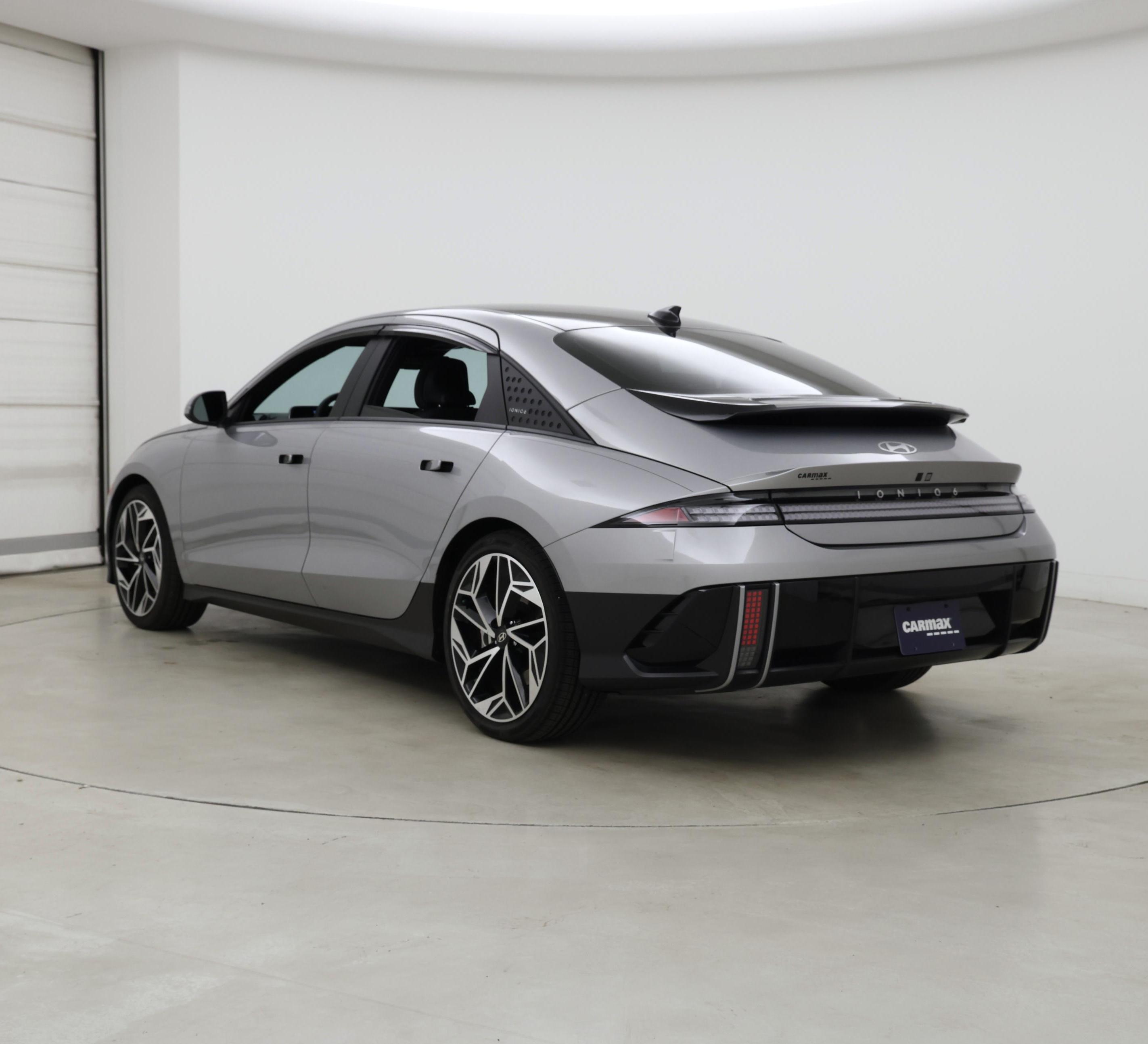 Thumbnail: 2023 Hyundai Ioniq 6 - 2