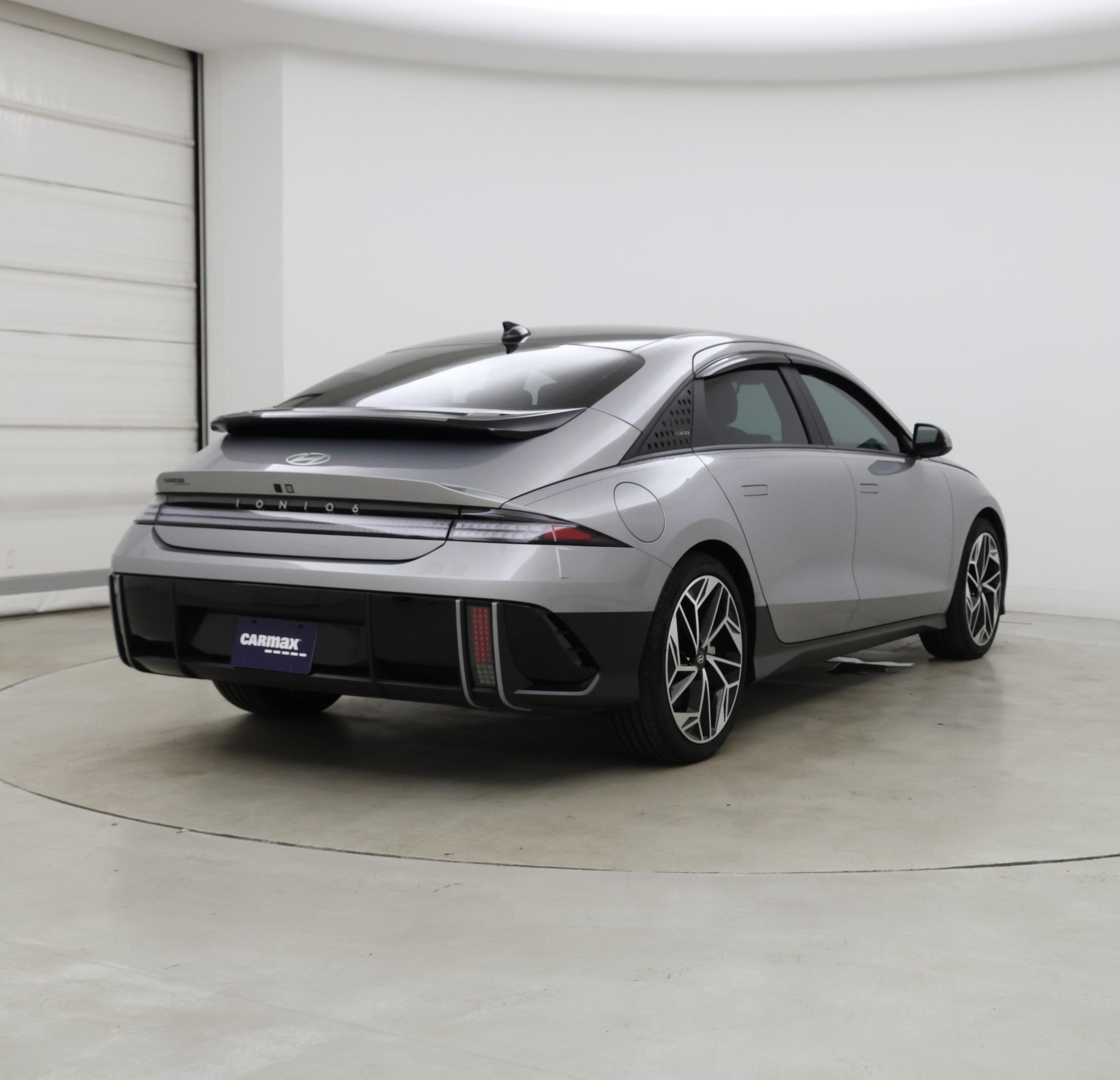 Thumbnail: 2023 Hyundai Ioniq 6 - 8