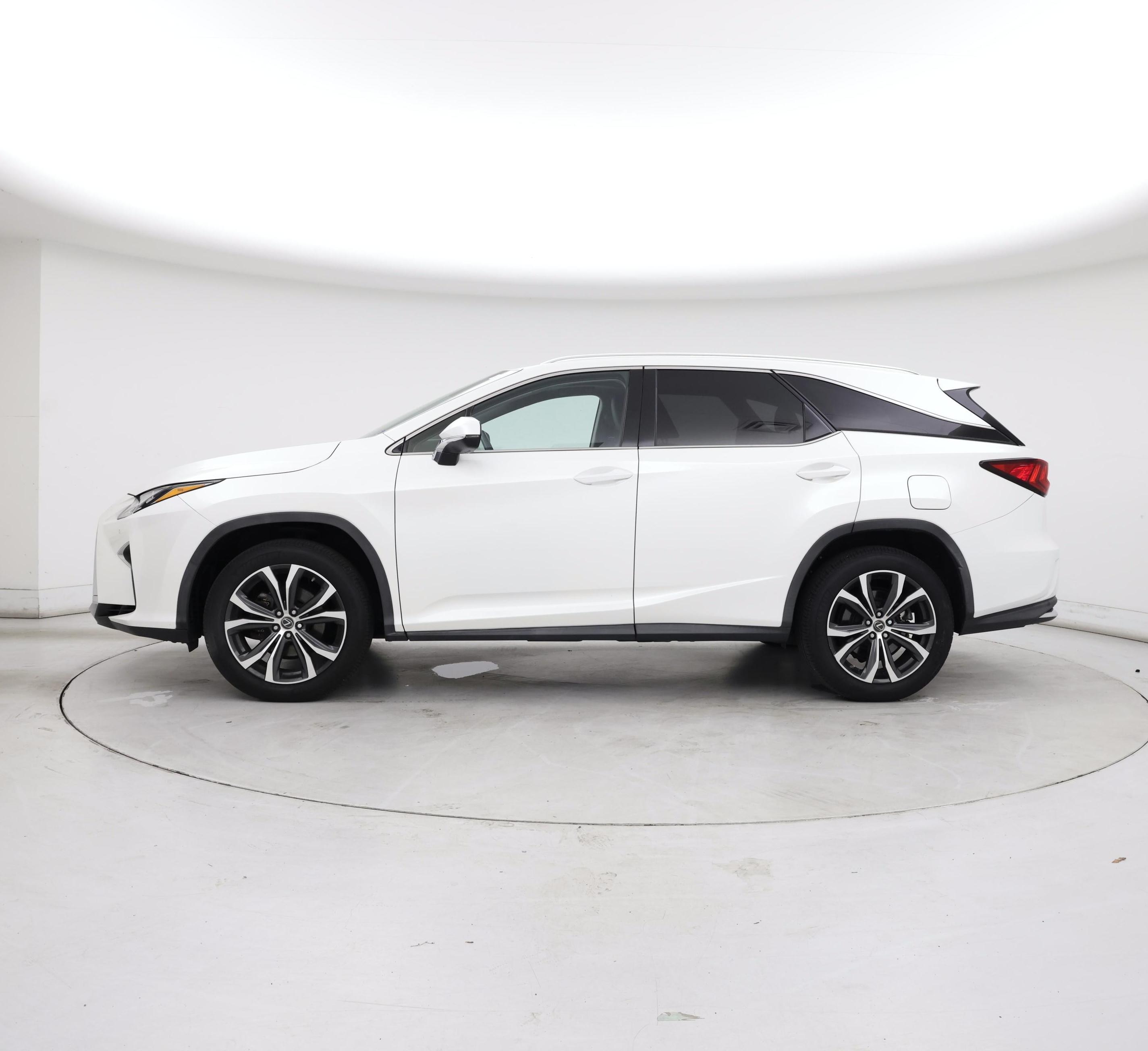 Thumbnail: 2019 Lexus RX - 3