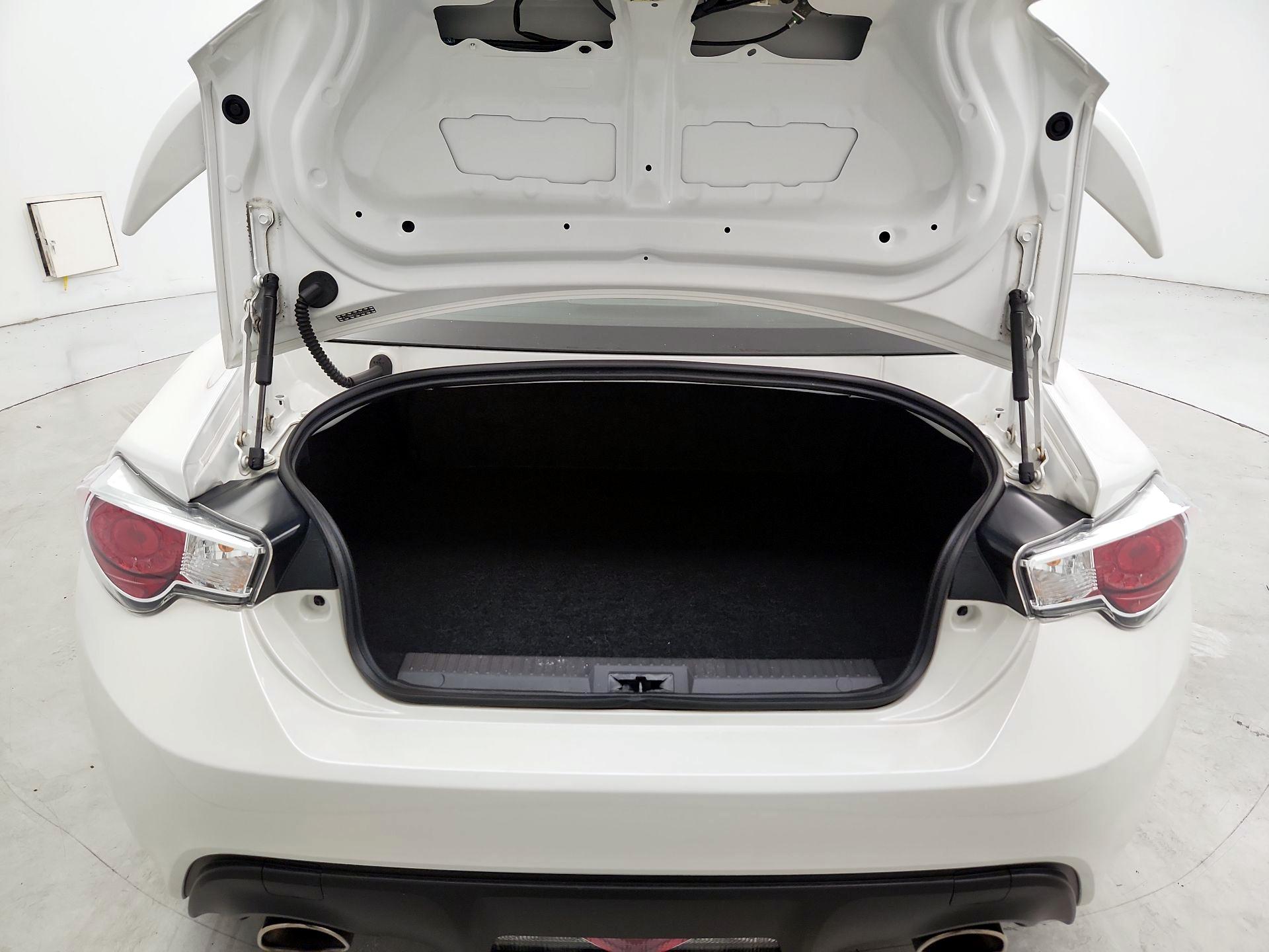Thumbnail: 2015 Scion FR-S - 18