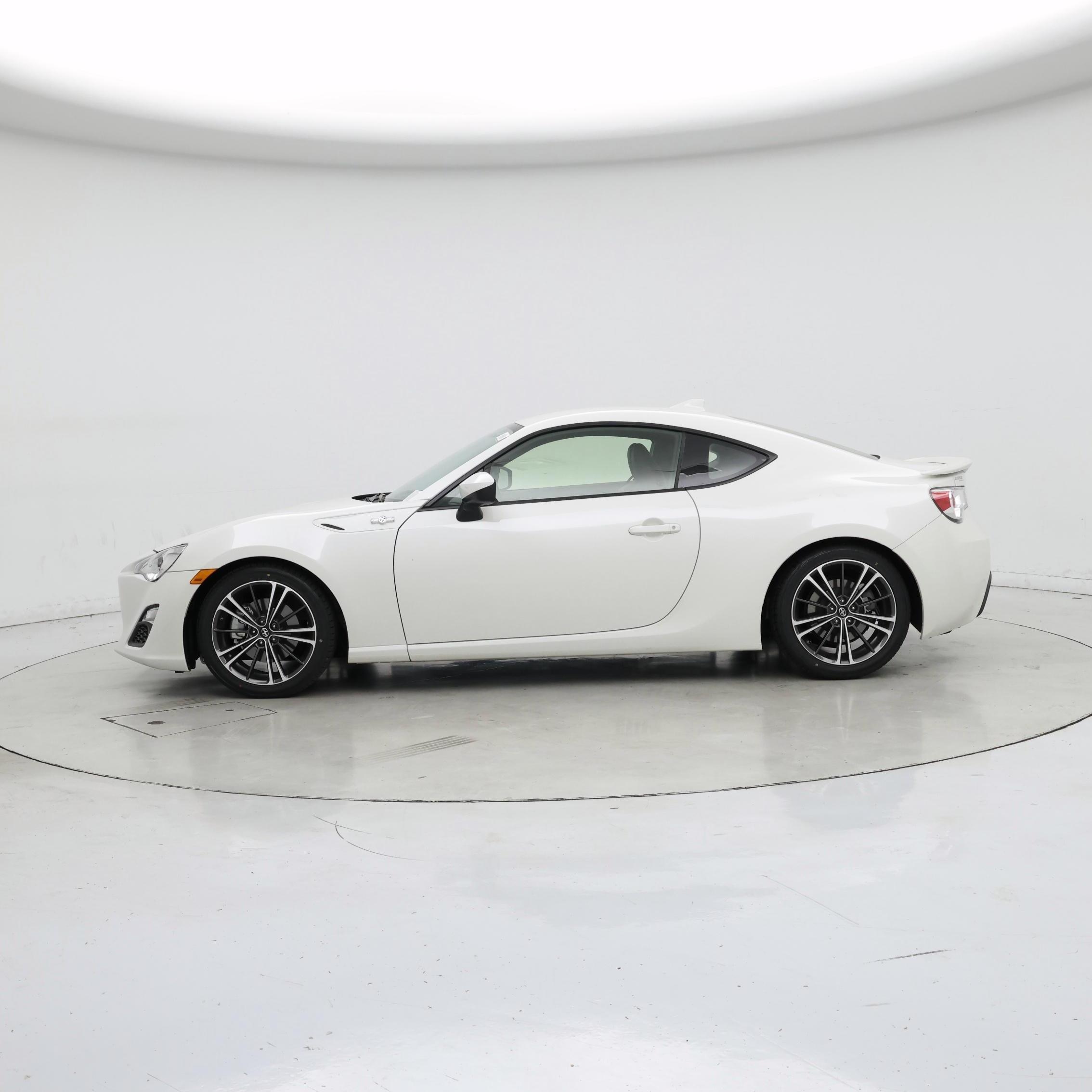 Thumbnail: 2015 Scion FR-S - 3