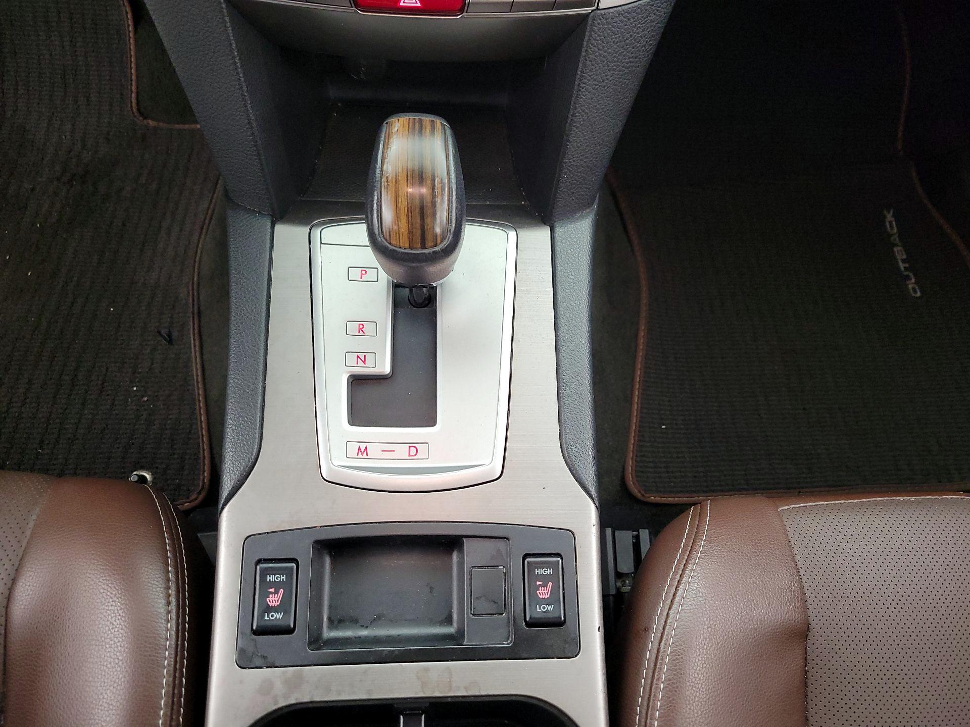 Thumbnail: 2014 Subaru Outback - 16