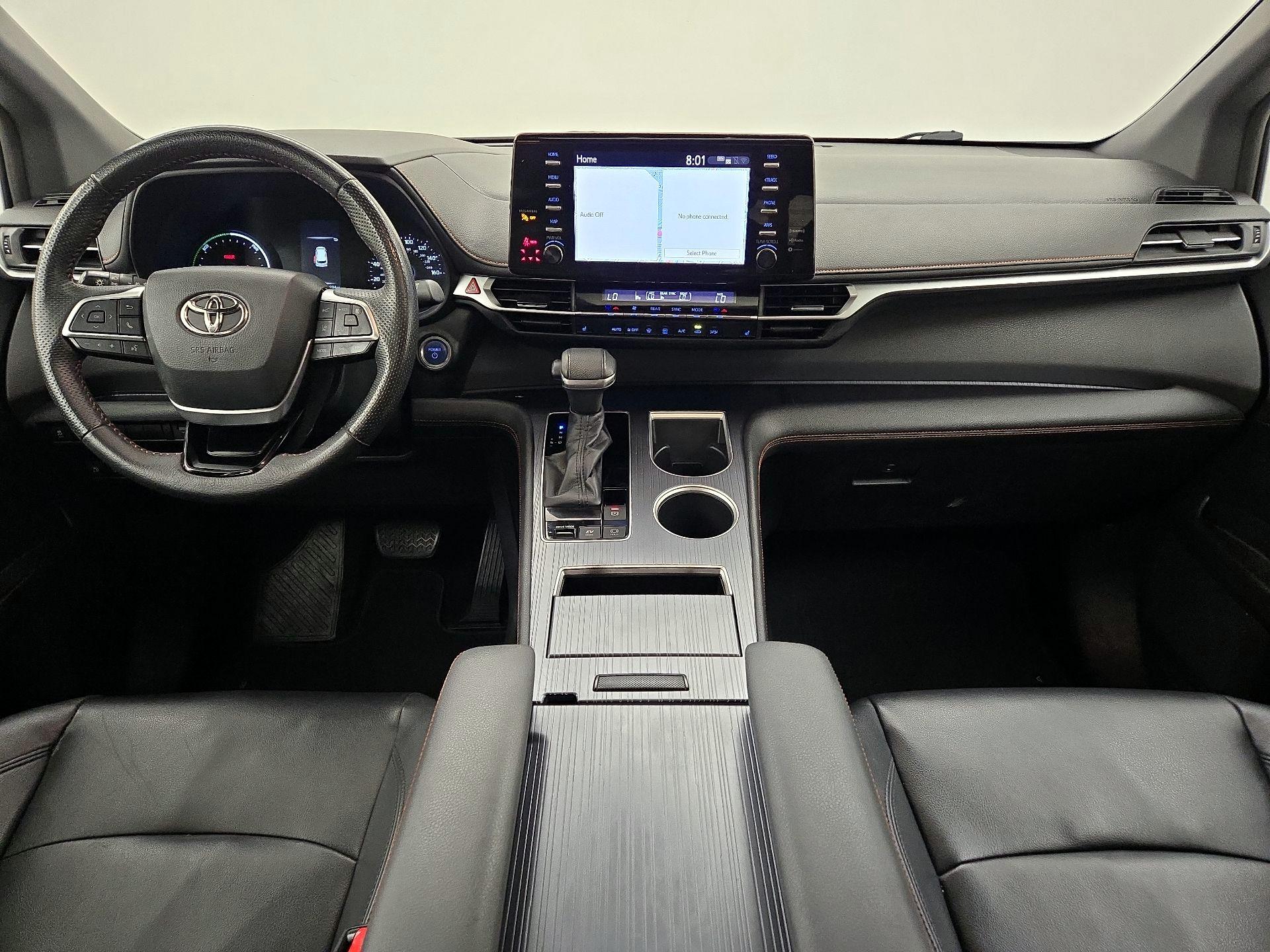 Thumbnail: 2022 Toyota Sienna - 9