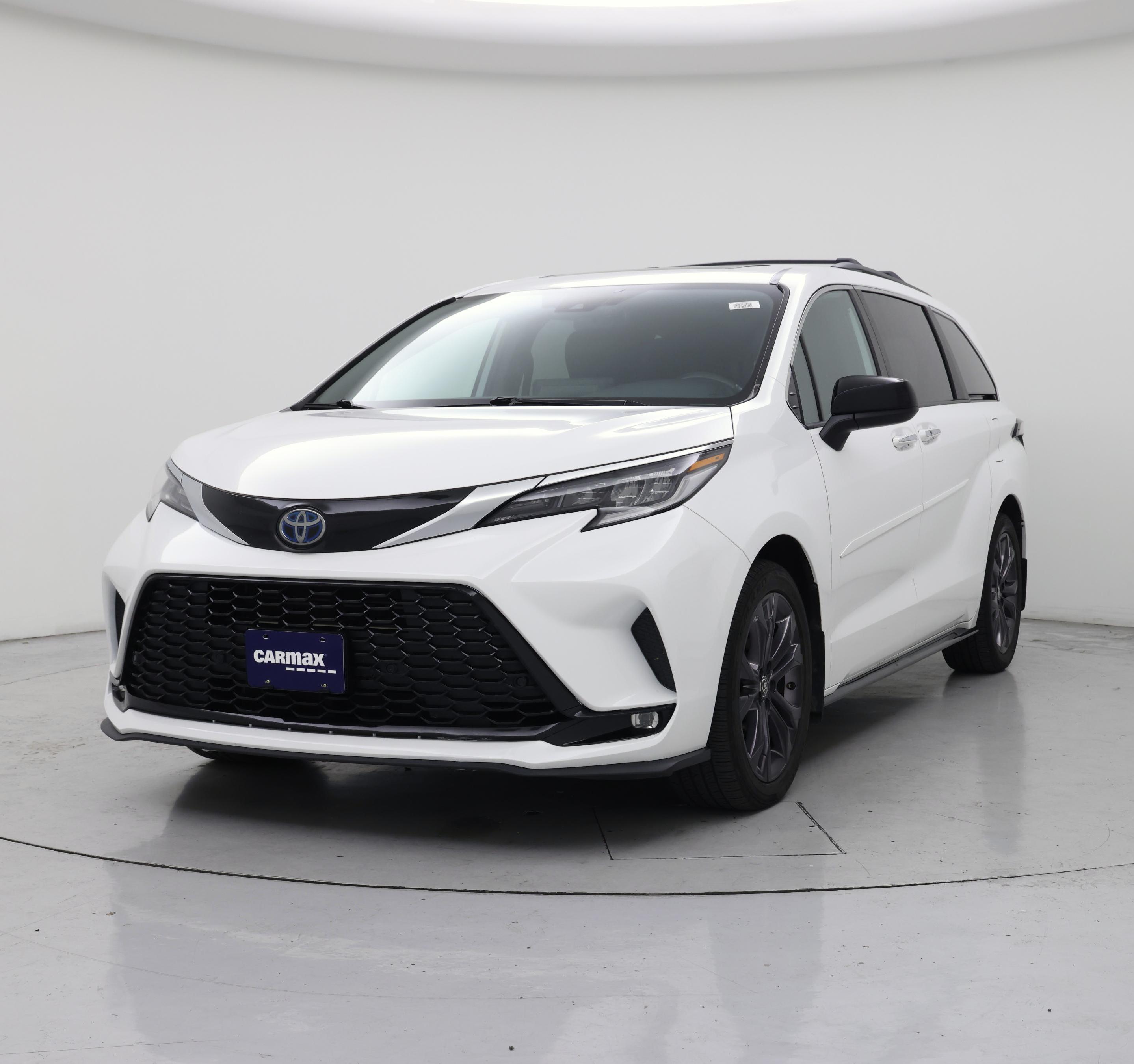 Thumbnail: 2022 Toyota Sienna - 4