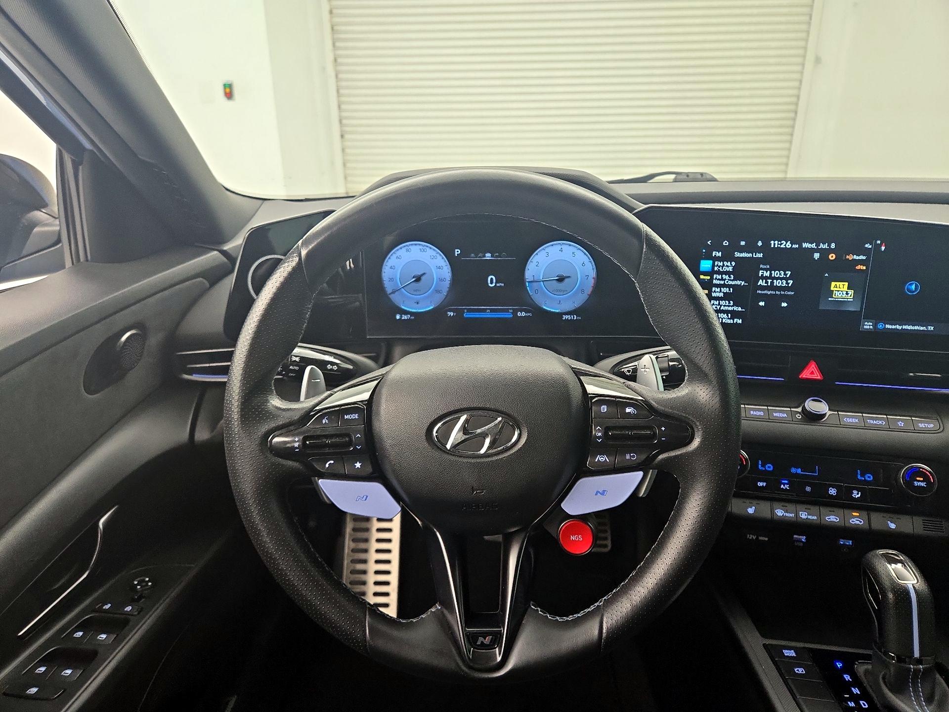 Thumbnail: 2023 Hyundai Elantra - 10