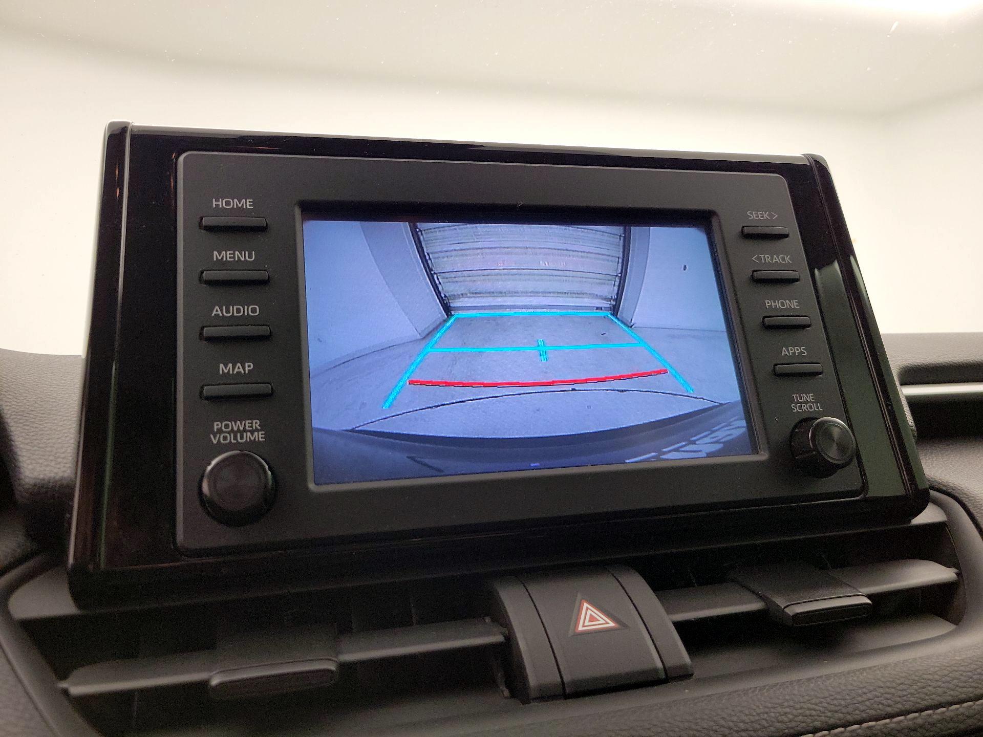 Thumbnail: 2019 Toyota RAV4 - 14