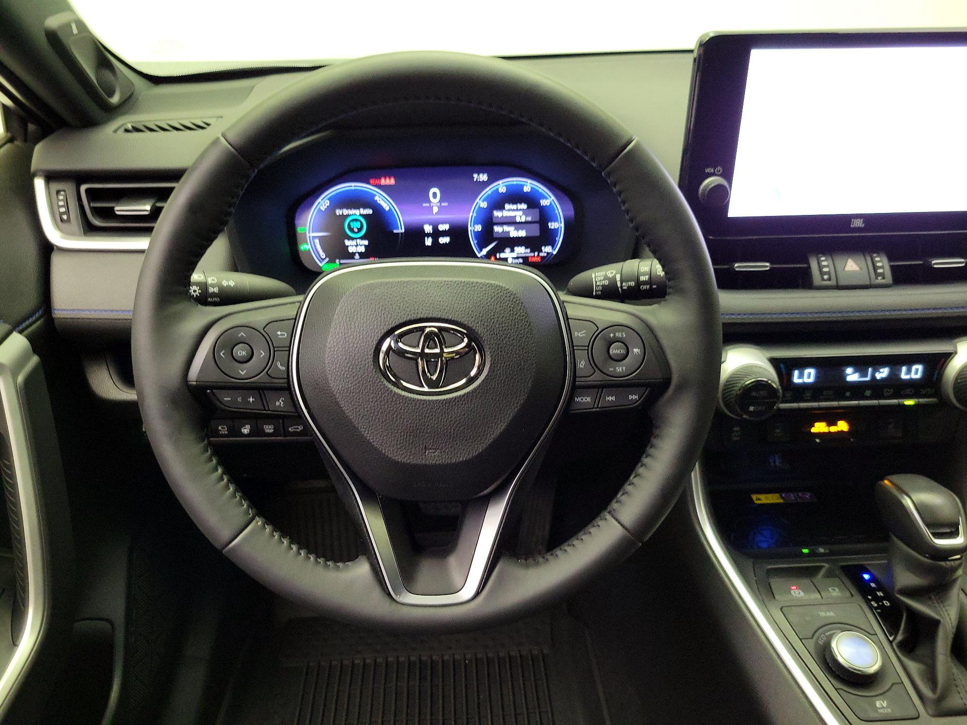 Thumbnail: 2024 Toyota RAV4 - 10