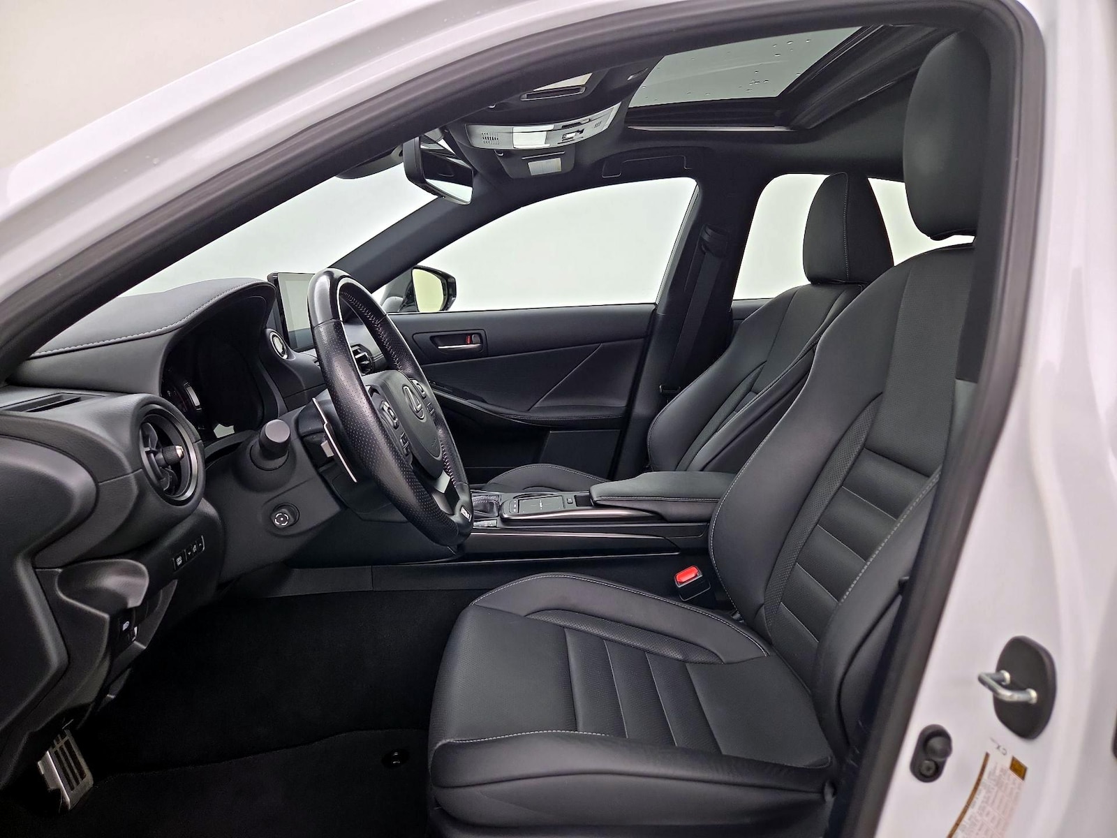 2023 Lexus IS 350 F SPORT - Photo 12