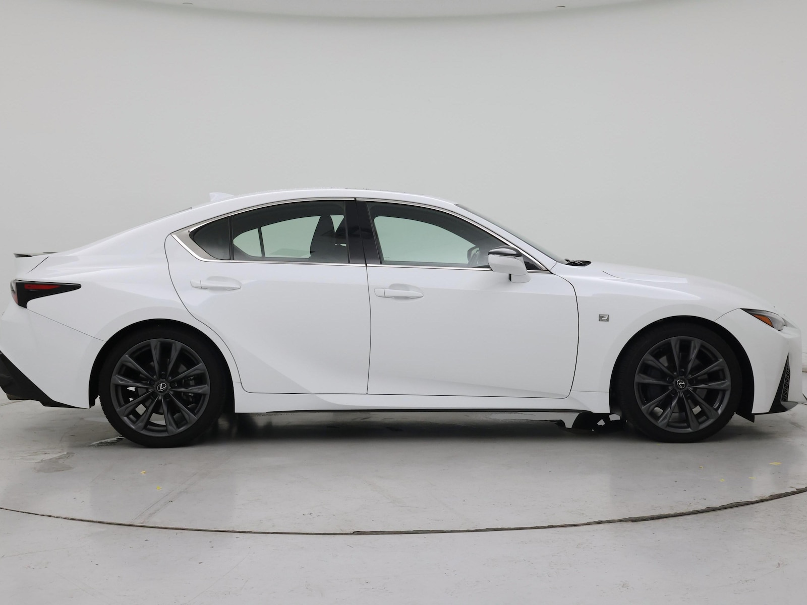 2023 Lexus IS 350 F SPORT - Photo 8