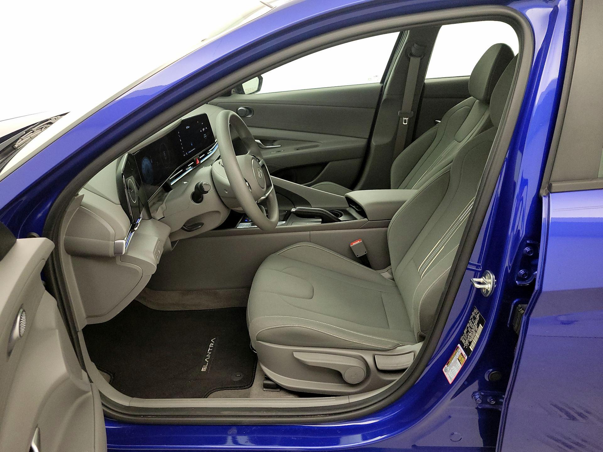 Thumbnail: 2024 Hyundai Elantra - 11
