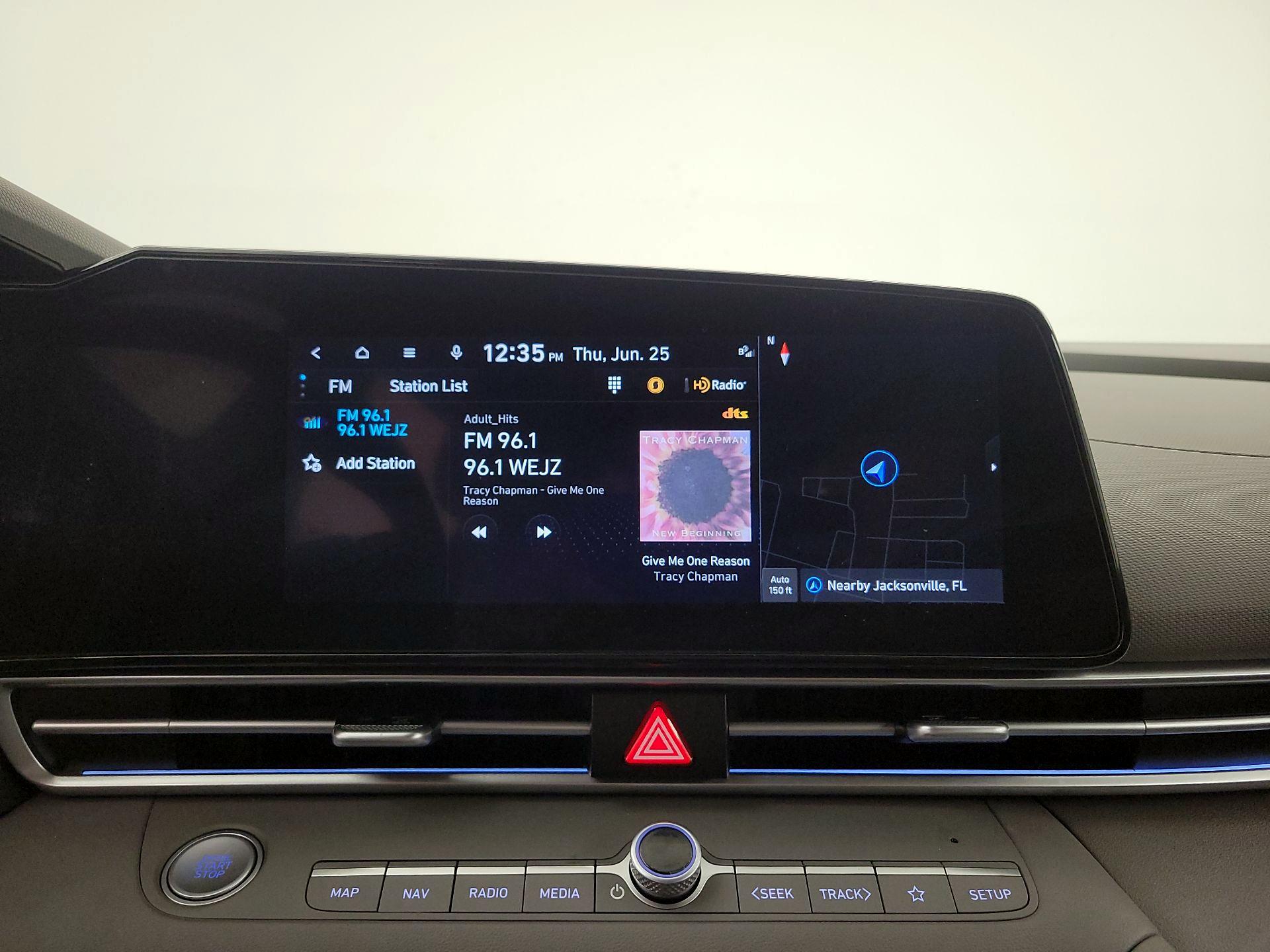 Thumbnail: 2024 Hyundai Elantra - 16