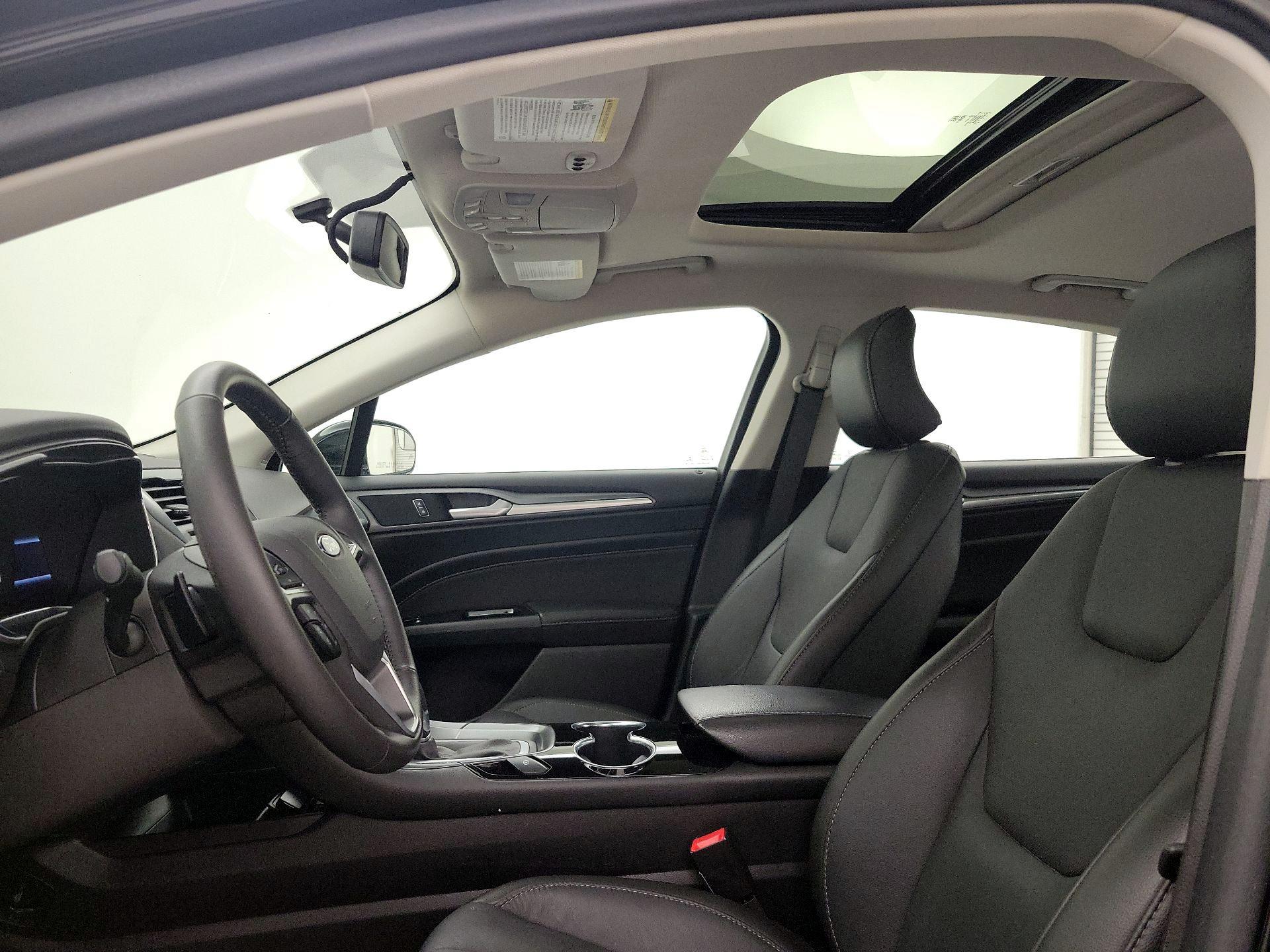 Thumbnail: 2016 Ford Fusion - 19