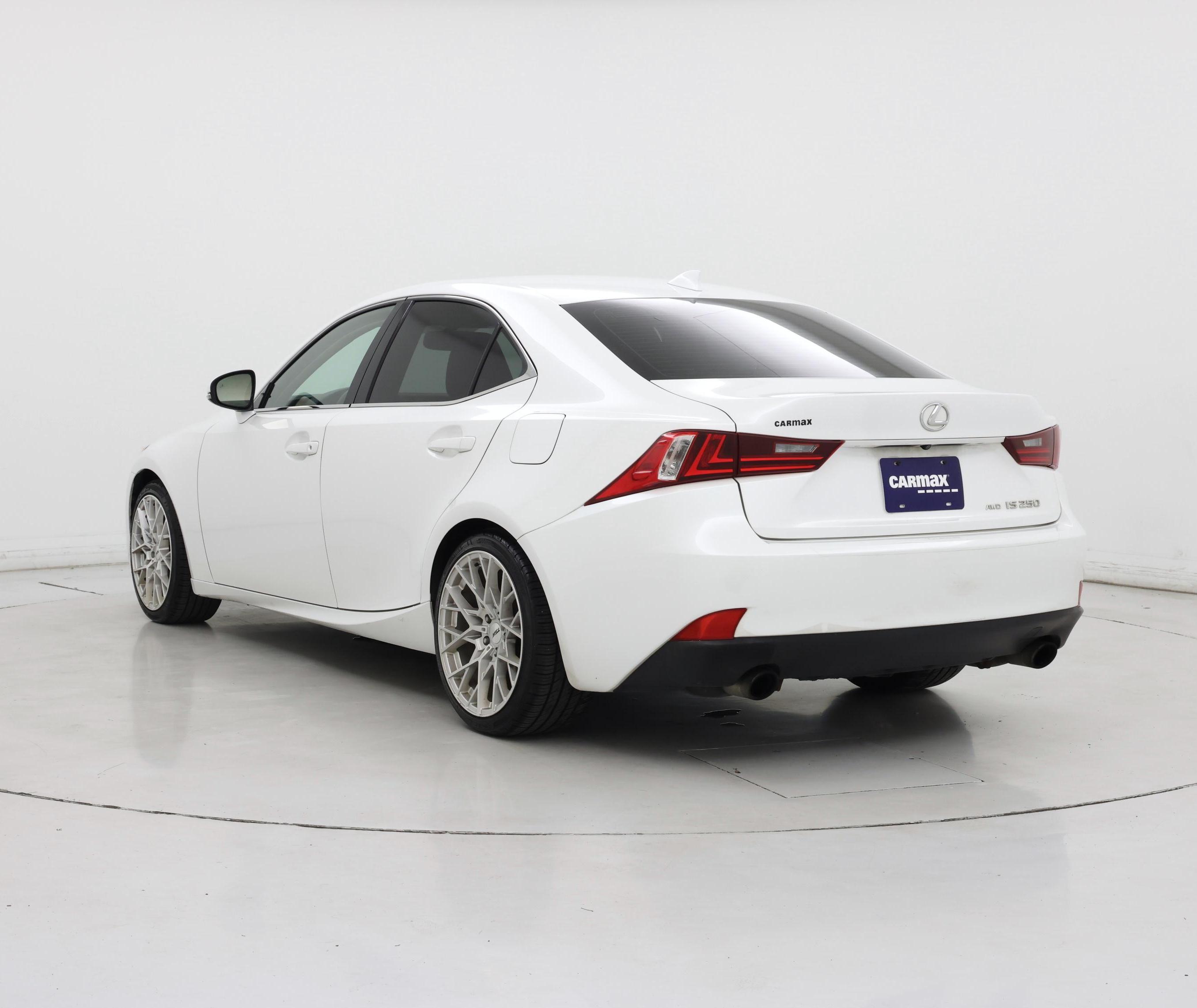Thumbnail: 2015 Lexus IS - 2