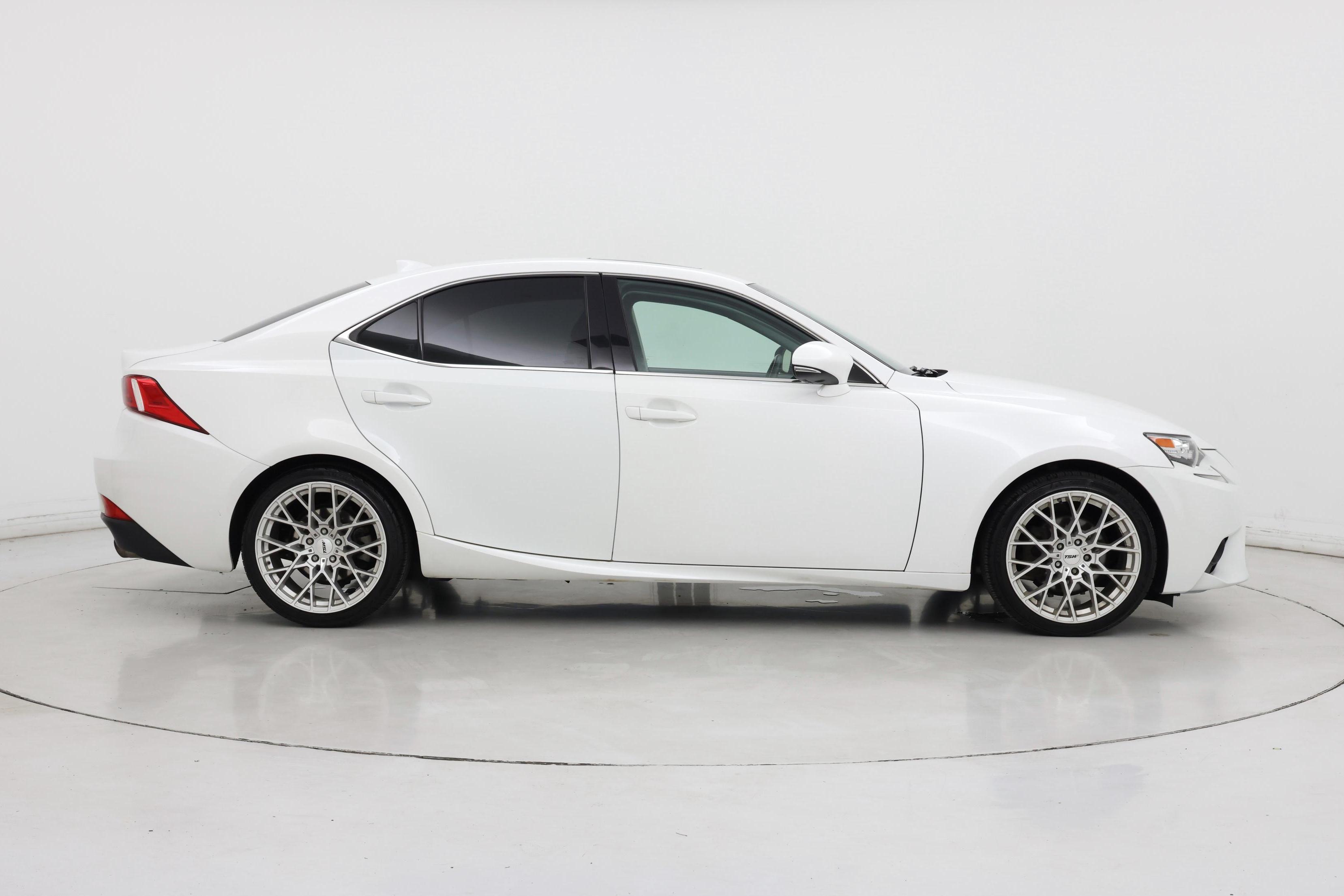 Thumbnail: 2015 Lexus IS - 7