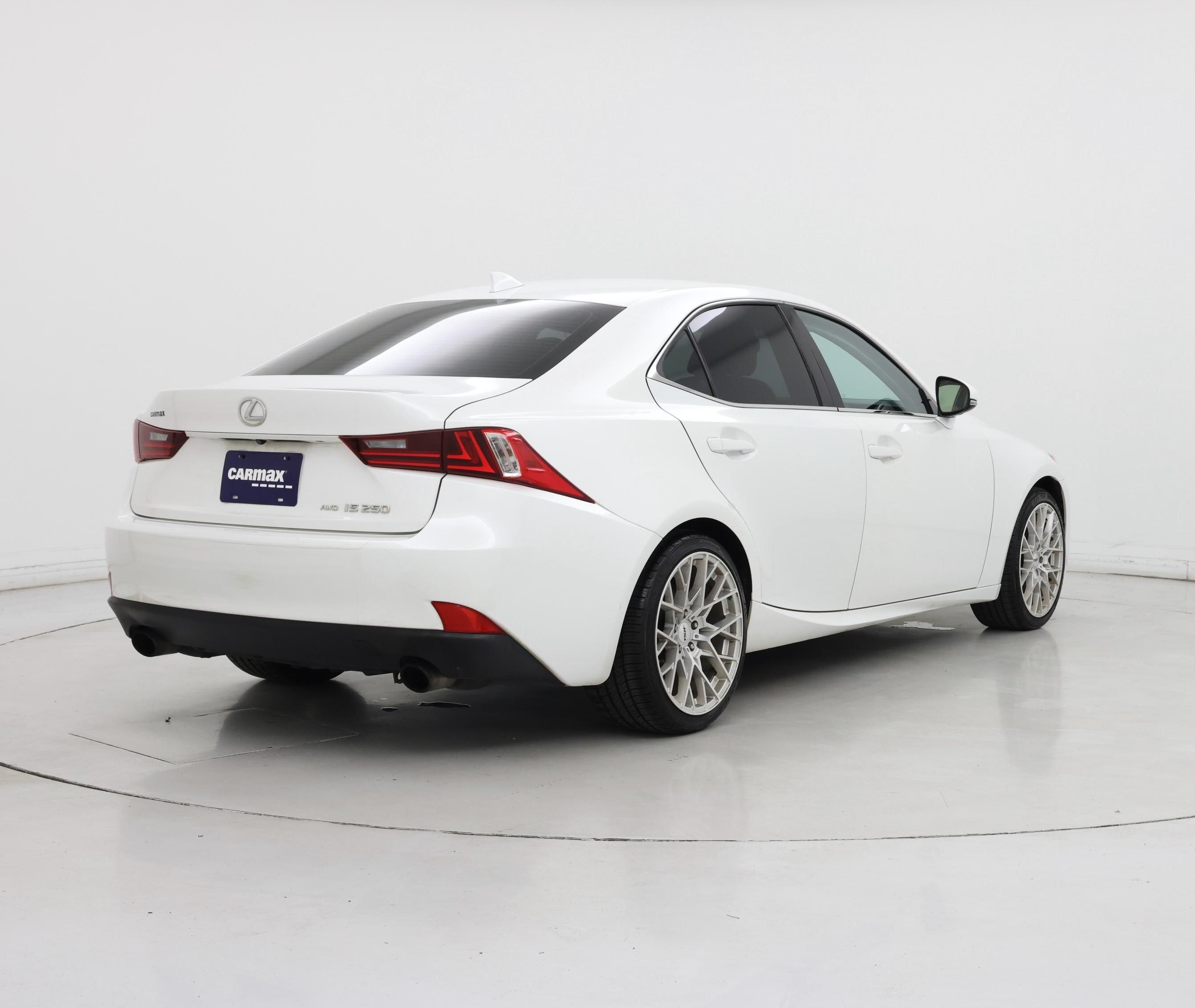 Thumbnail: 2015 Lexus IS - 8