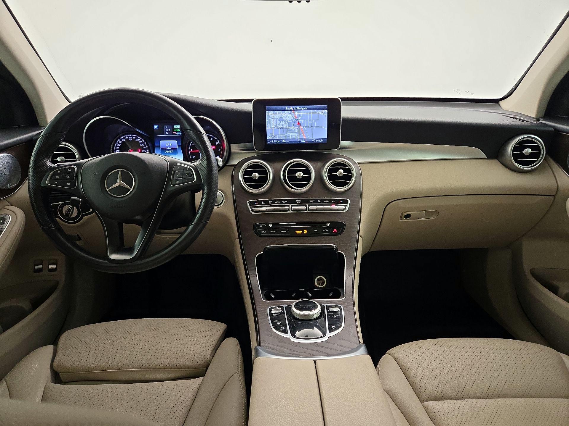 Thumbnail: 2019 Mercedes-Benz GLC - 9