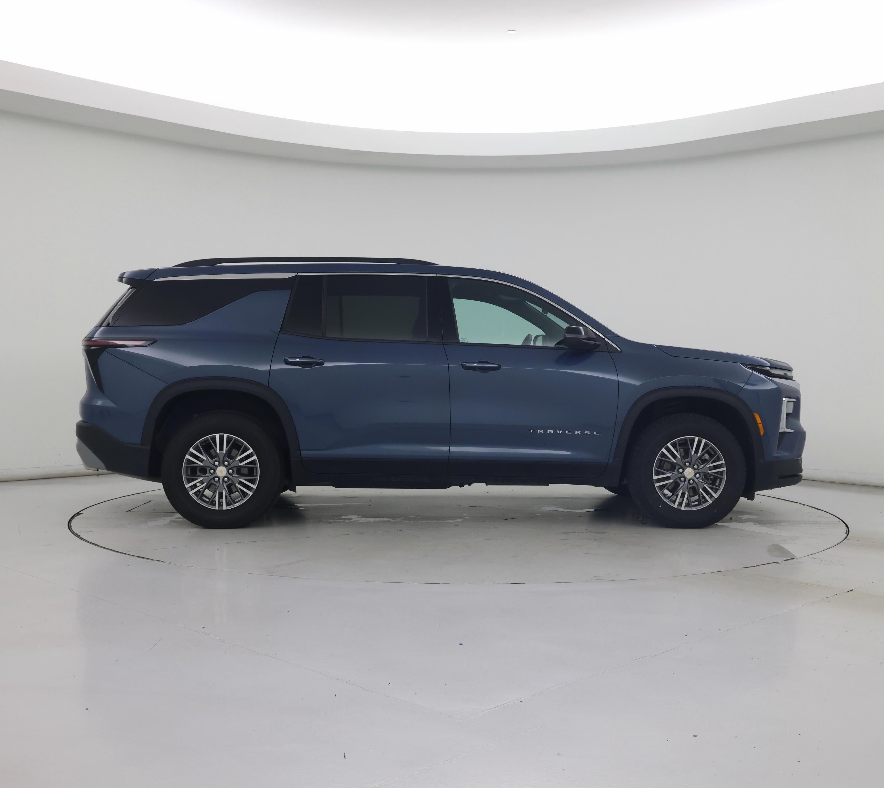 Thumbnail: 2025 Chevrolet Traverse - 7