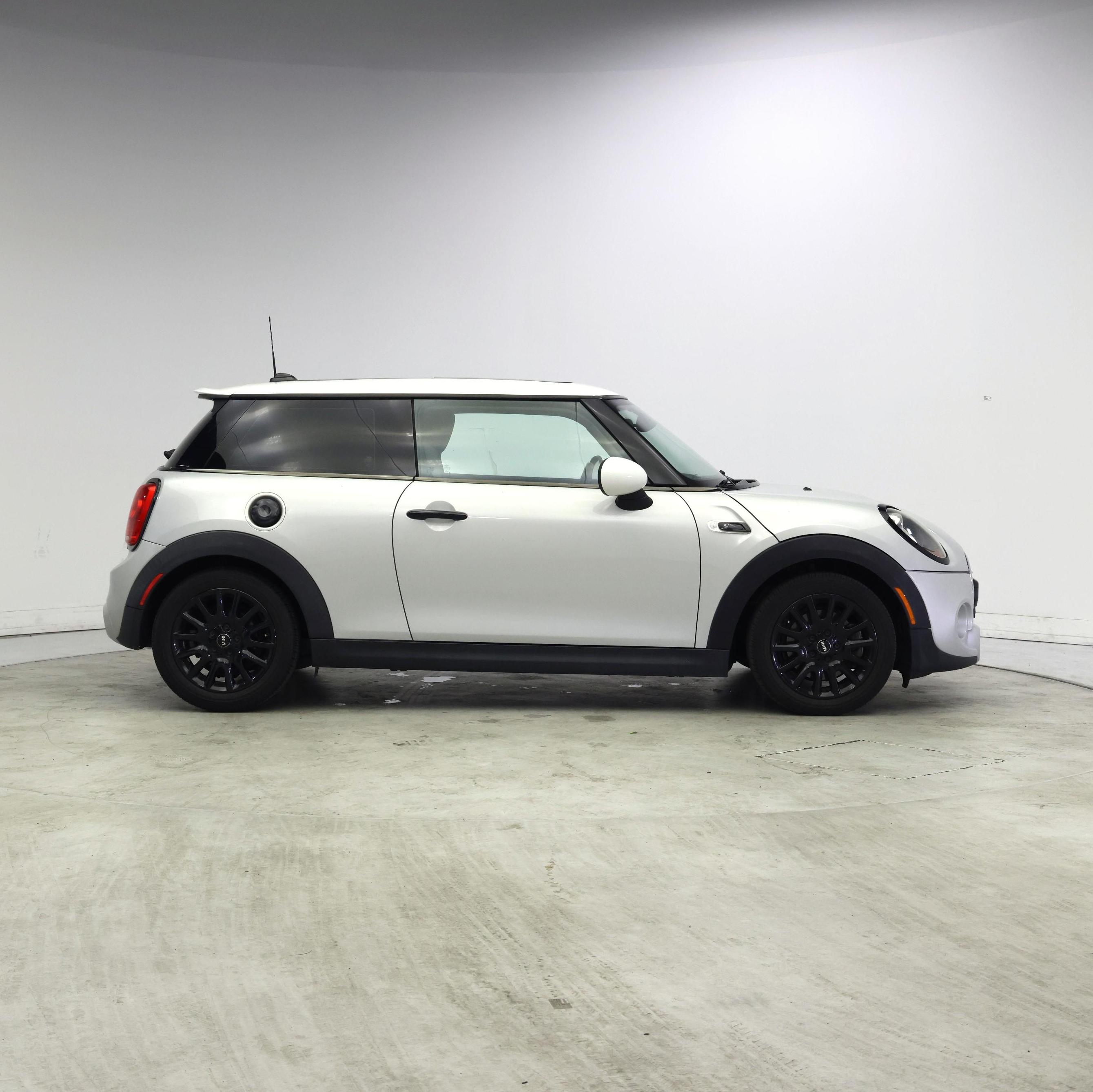 Thumbnail: 2015 MINI Cooper Hardtop - 7
