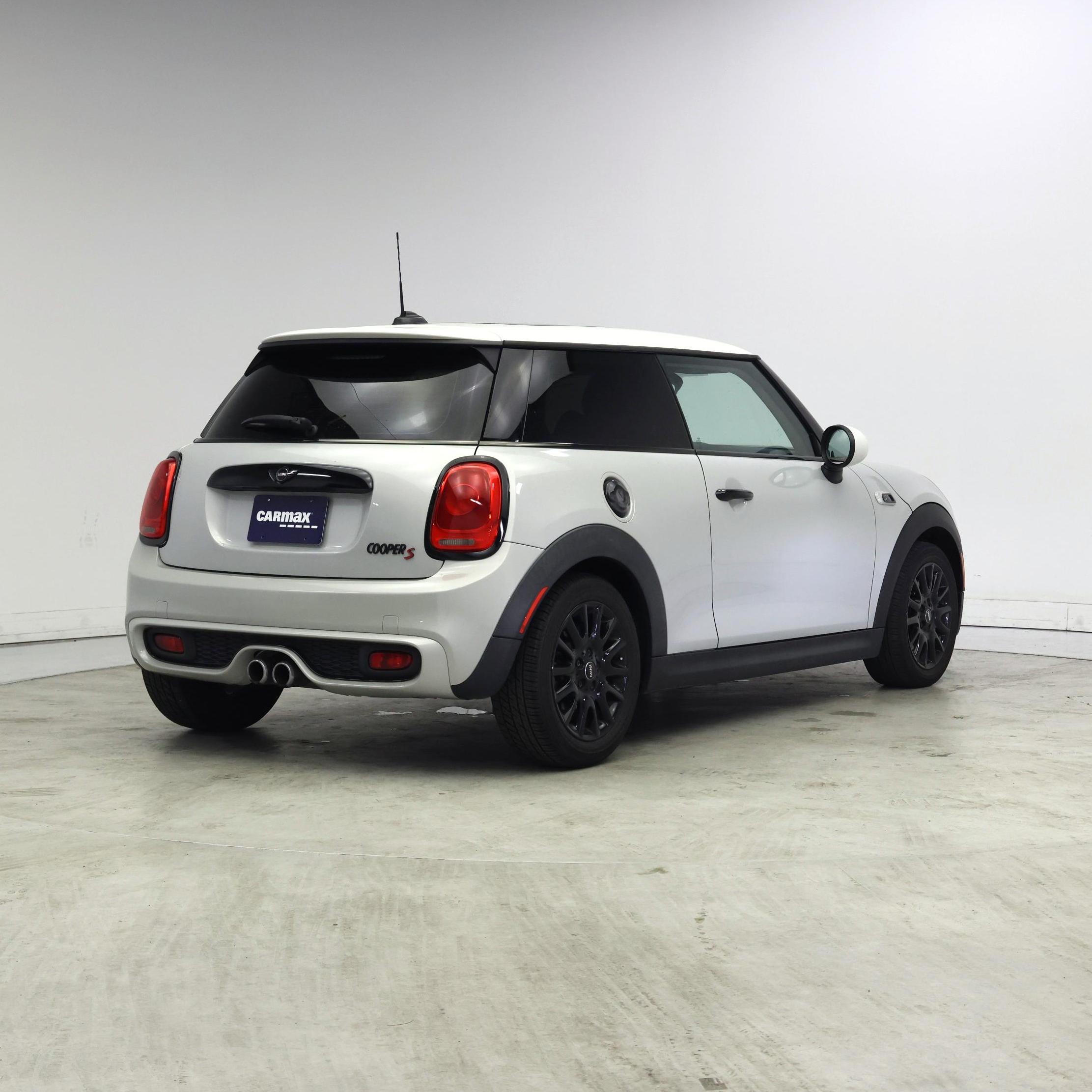 Thumbnail: 2015 MINI Cooper Hardtop - 8