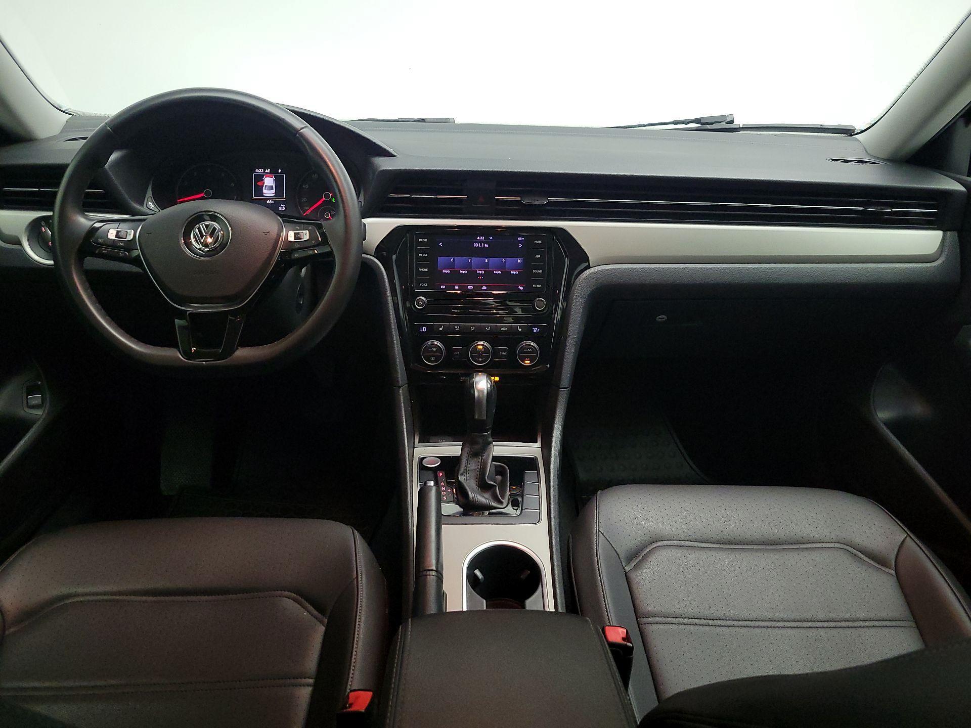 Thumbnail: 2022 Volkswagen Passat - 9