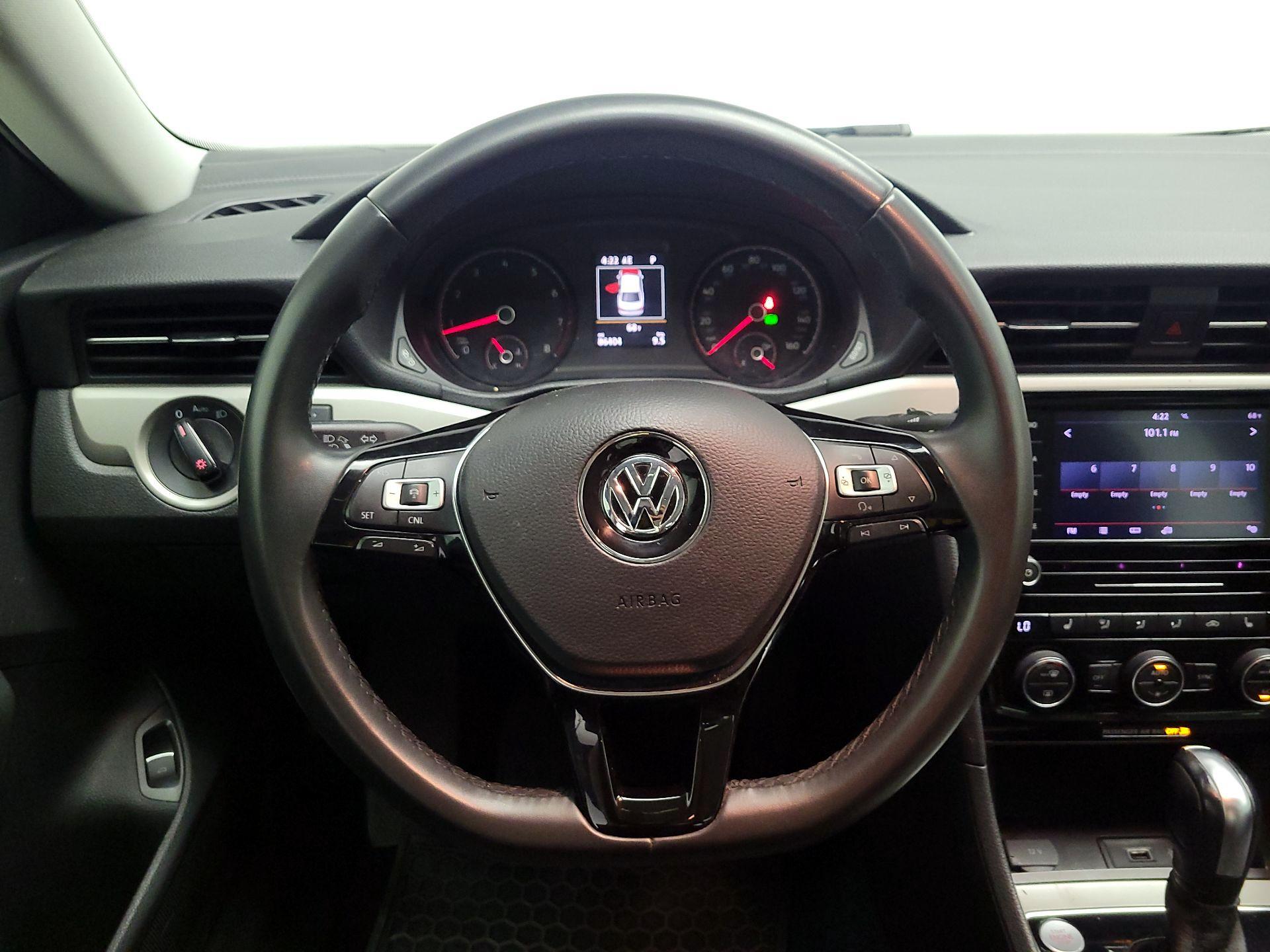 Thumbnail: 2022 Volkswagen Passat - 10