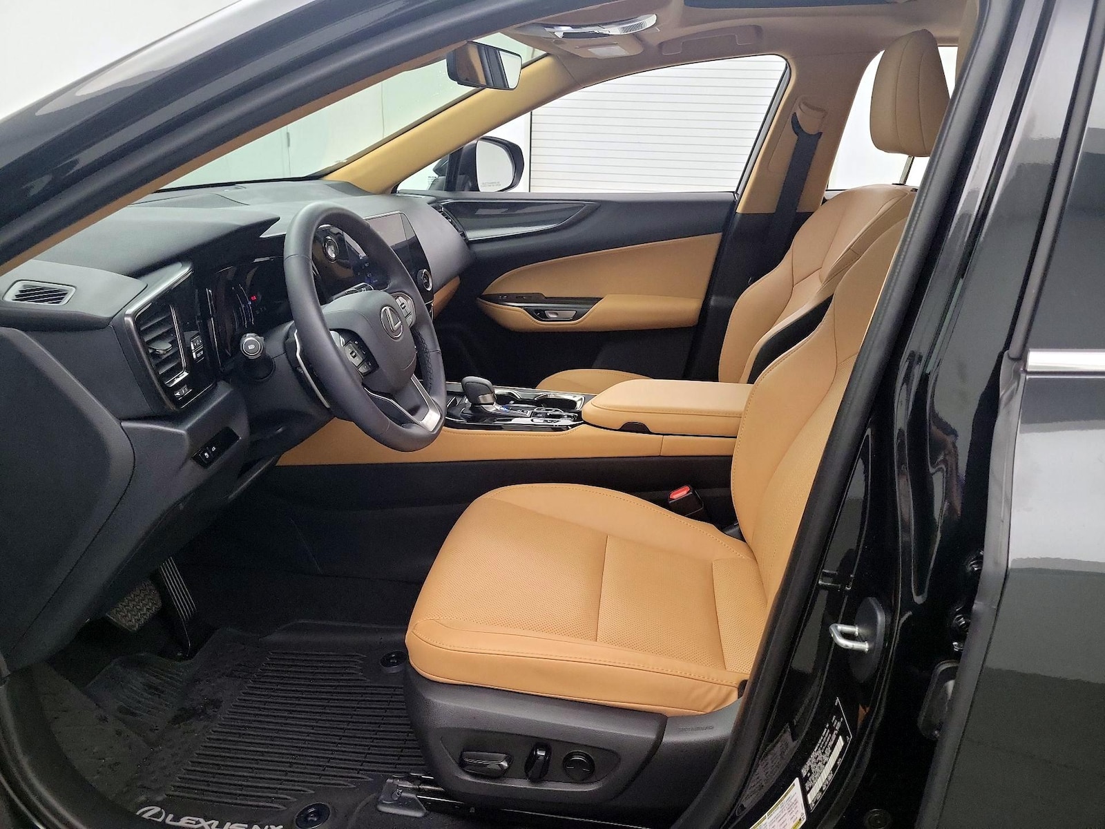 2026 Lexus NX 350 - Photo 12