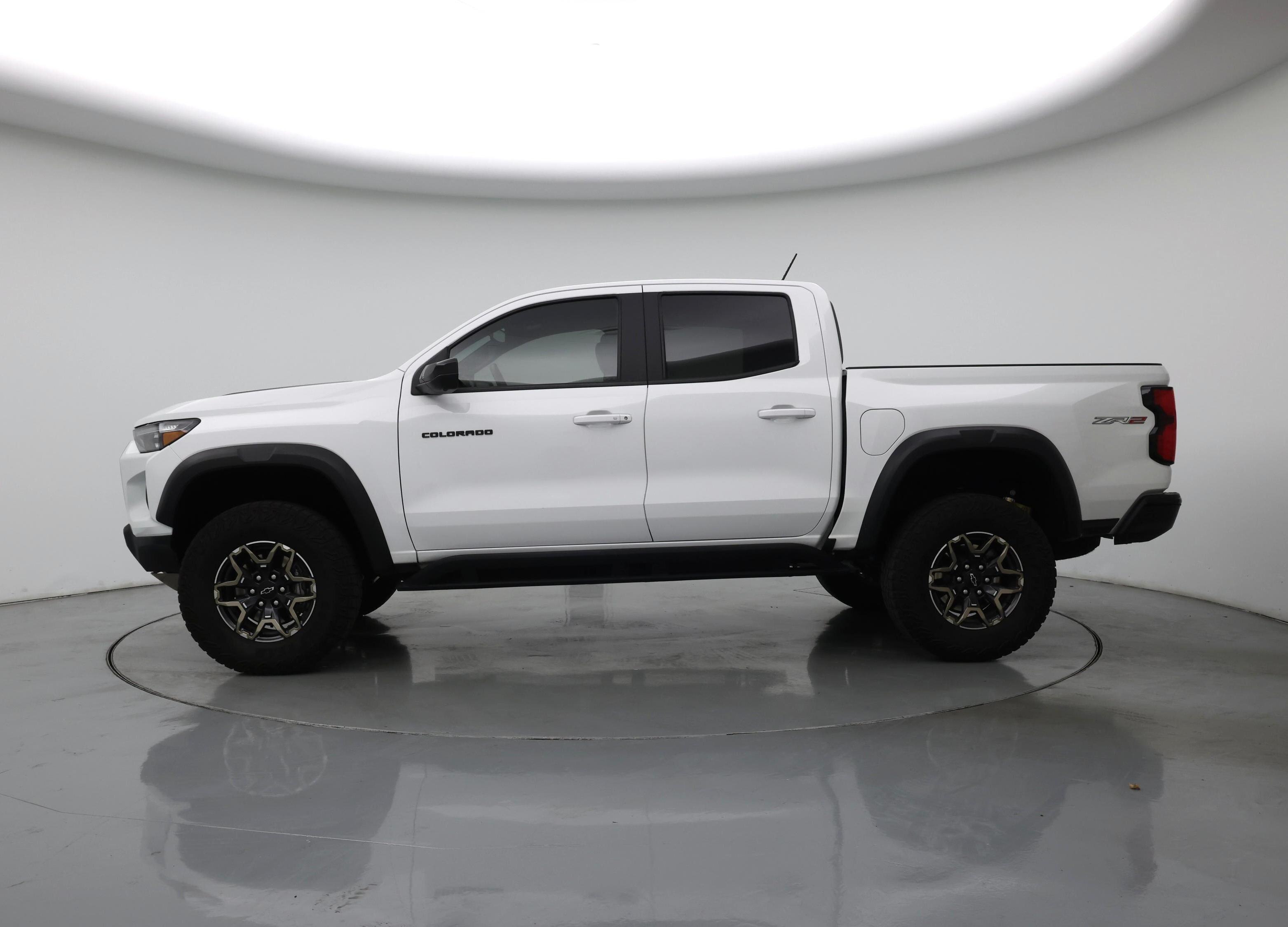 Thumbnail: 2024 Chevrolet Colorado - 3