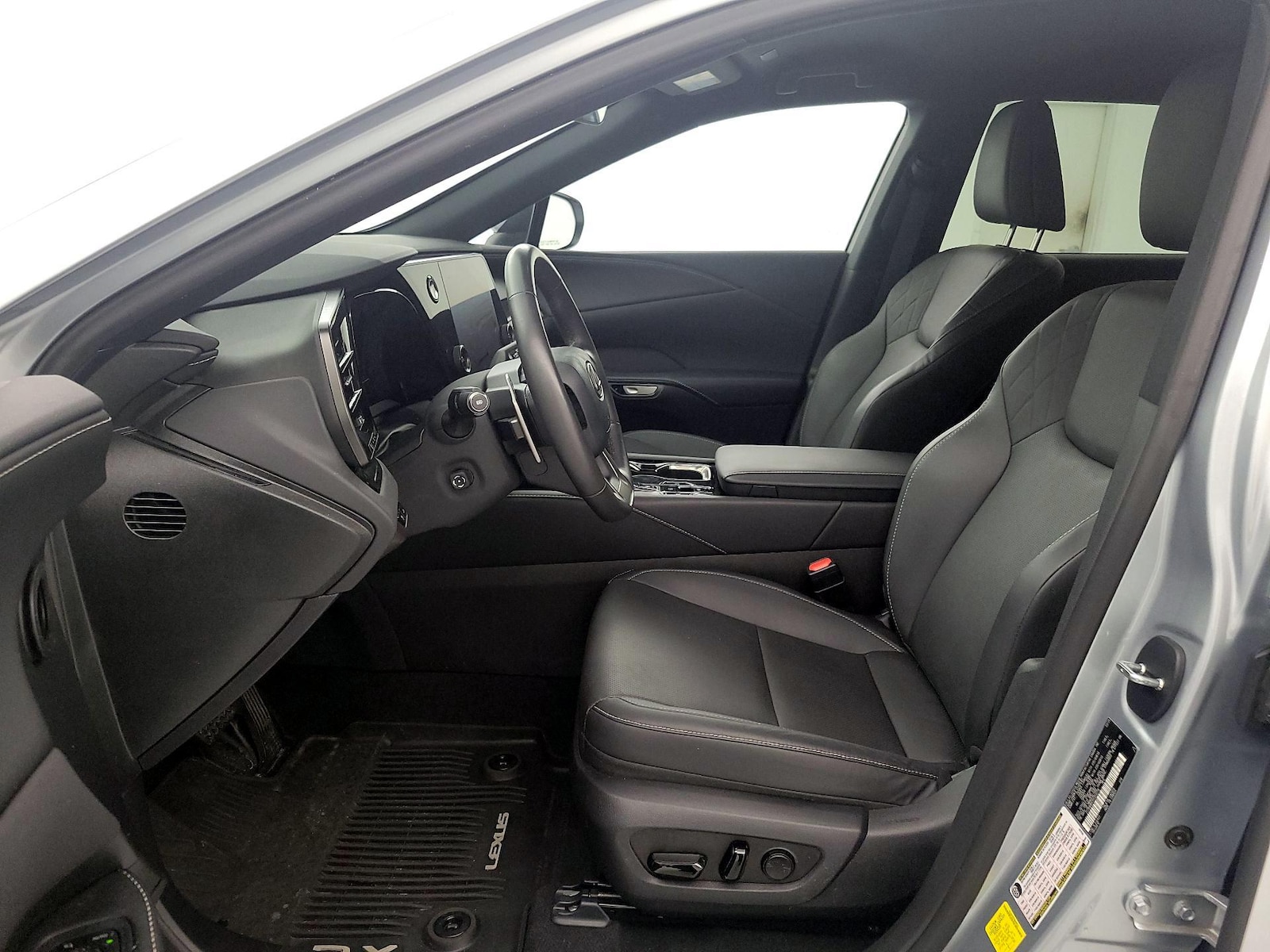 2025 Lexus RX 350 - Photo 12