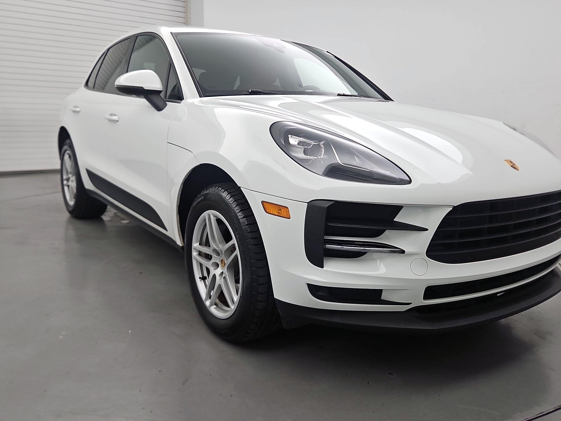 Thumbnail: 2021 Porsche Macan - 1