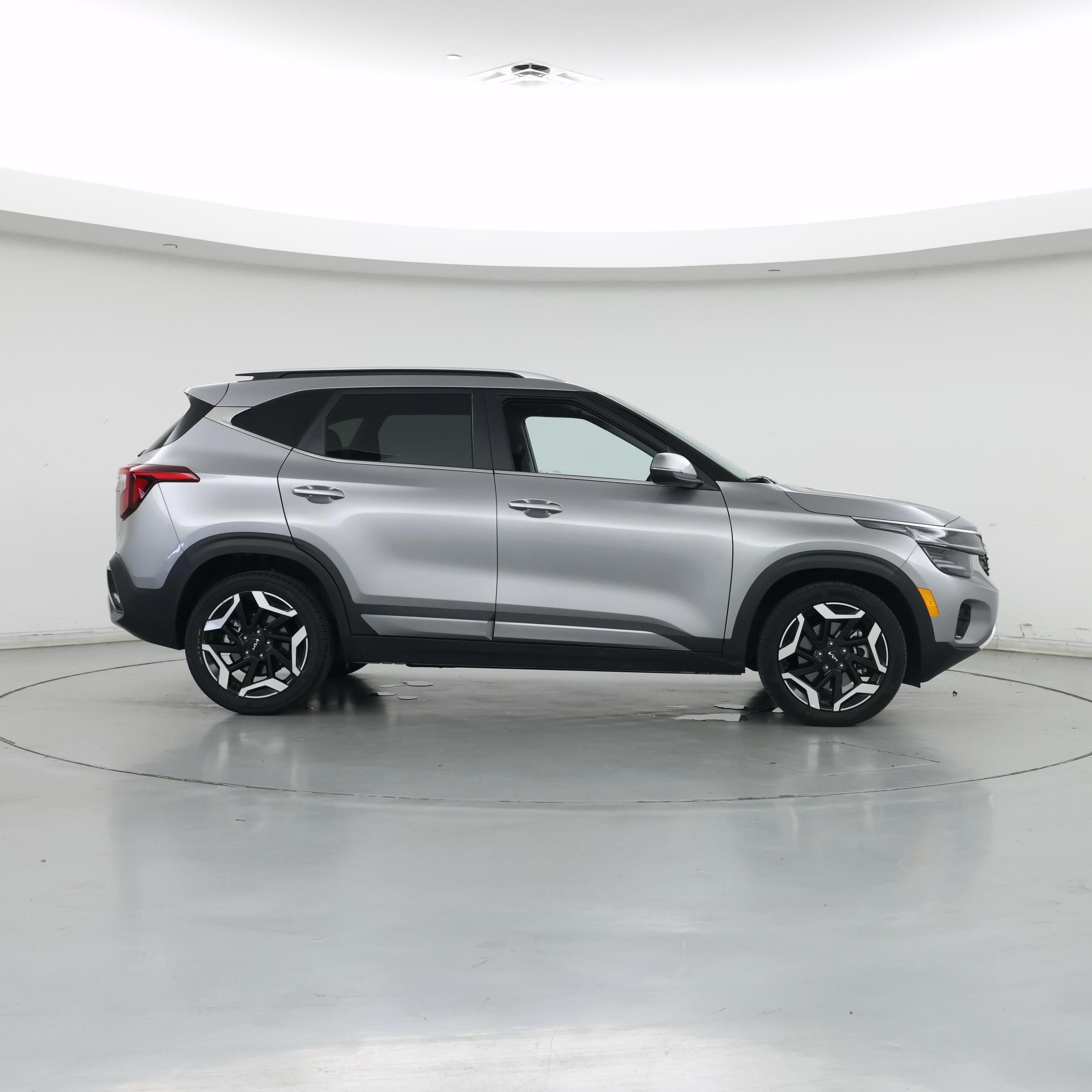 Thumbnail: 2024 Kia Seltos - 7