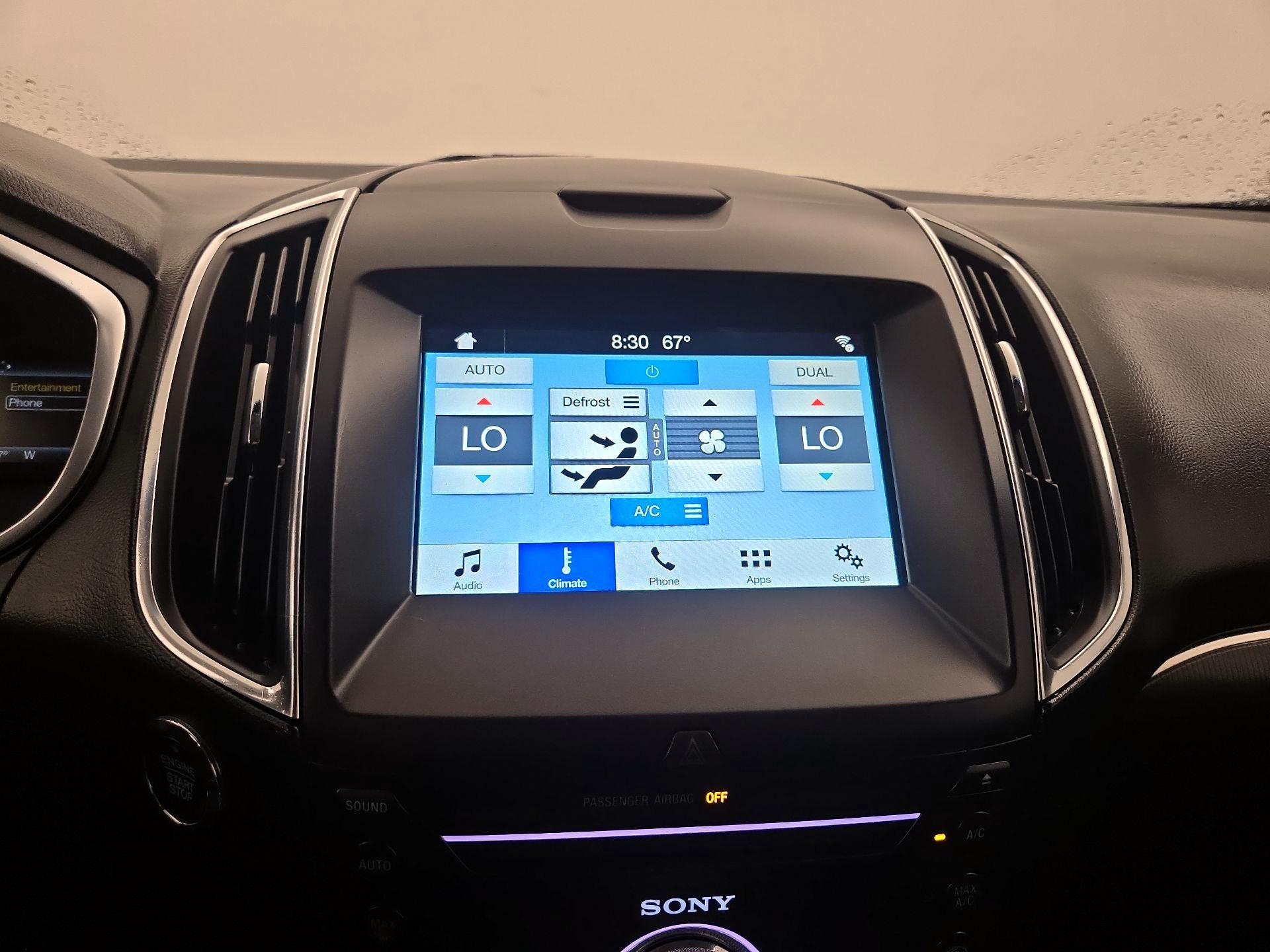 Thumbnail: 2018 Ford Edge - 16