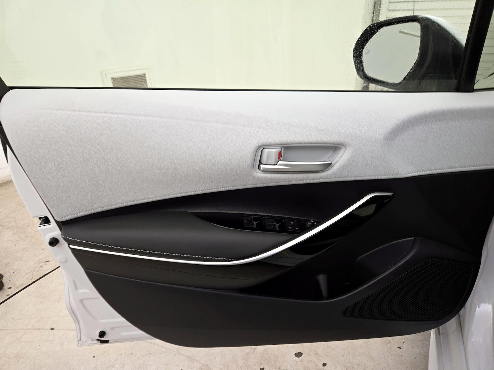 2024 Toyota Corolla Hatchback XSE - Photo 13