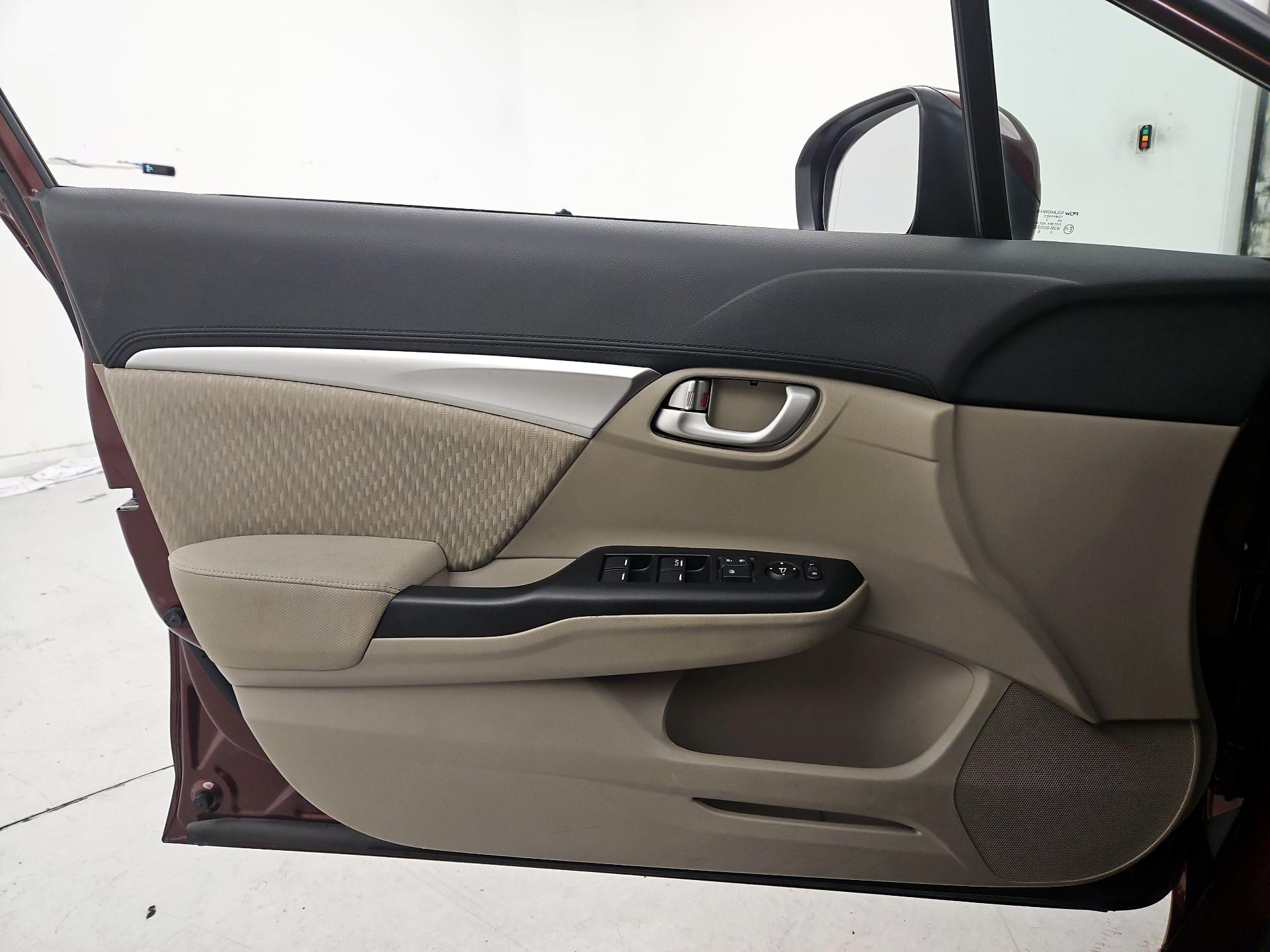 Thumbnail: 2015 Honda Civic - 12