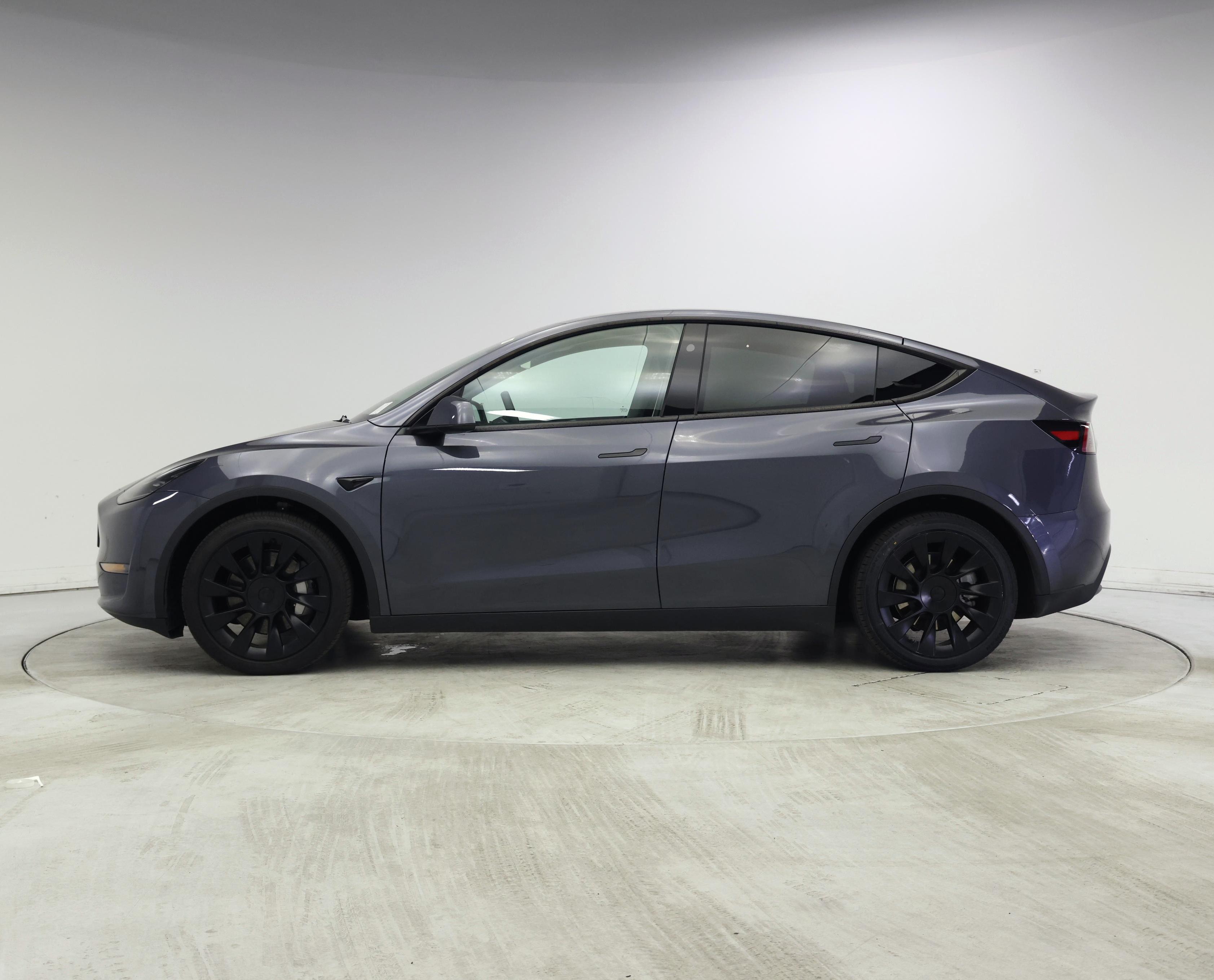 Thumbnail: 2023 Tesla Model Y - 3