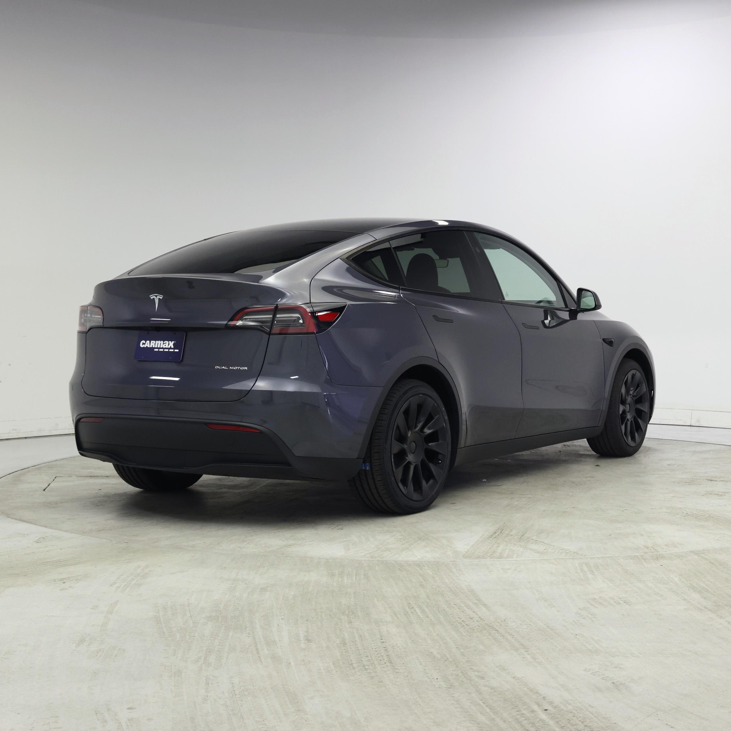 Thumbnail: 2023 Tesla Model Y - 8