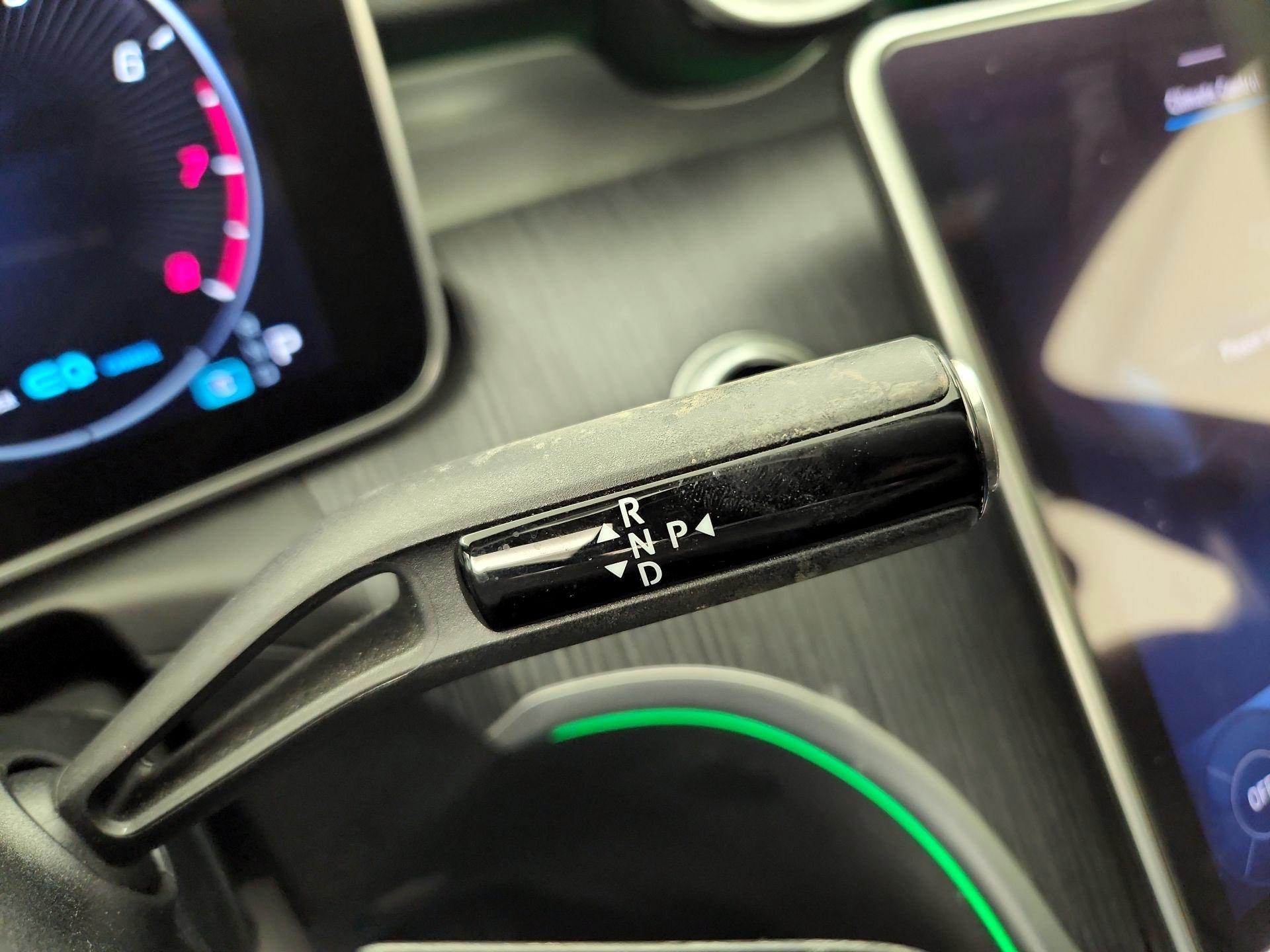 Thumbnail: 2022 Mercedes-Benz C-Class - 17