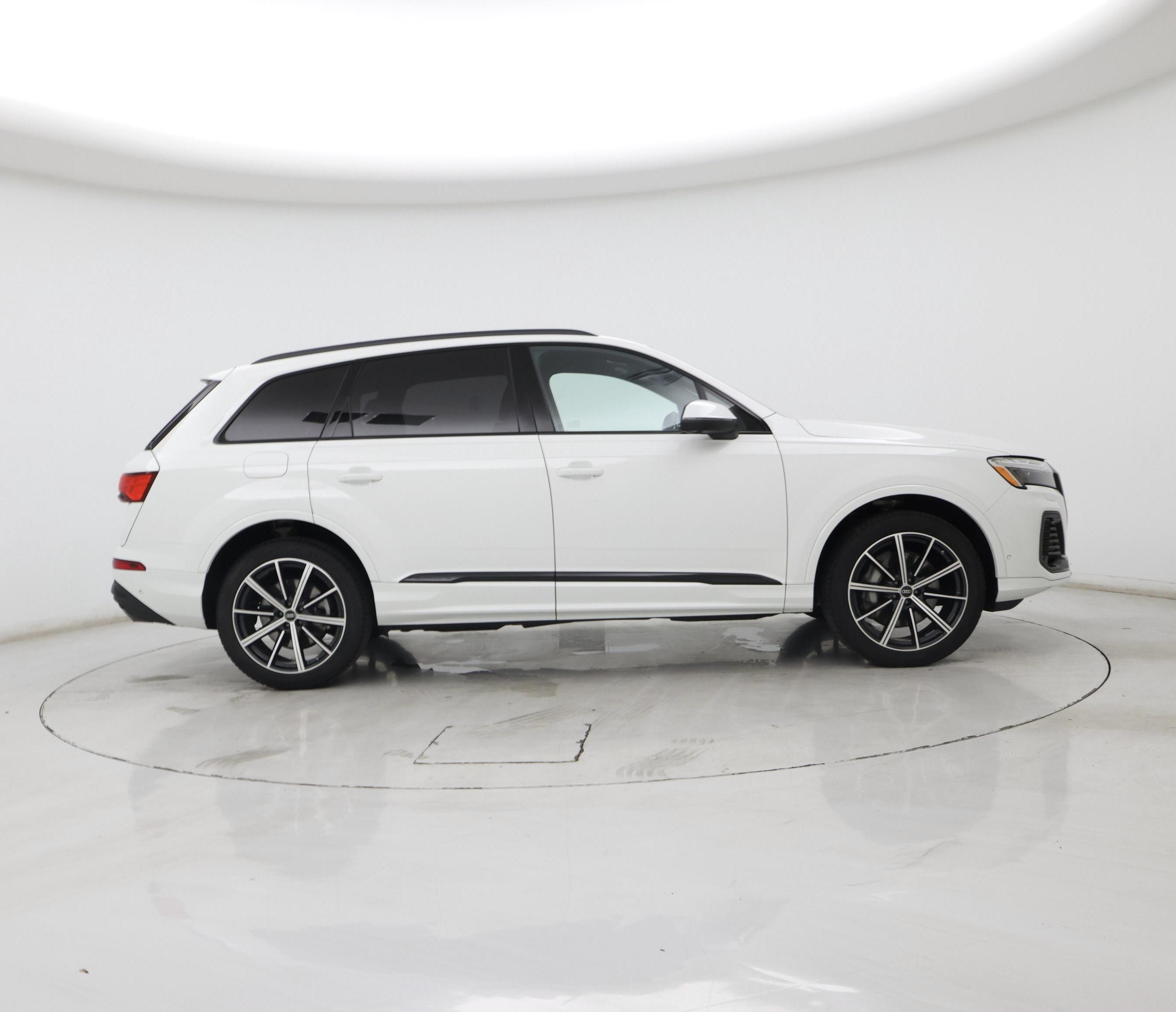 Thumbnail: 2025 Audi Q7 - 7