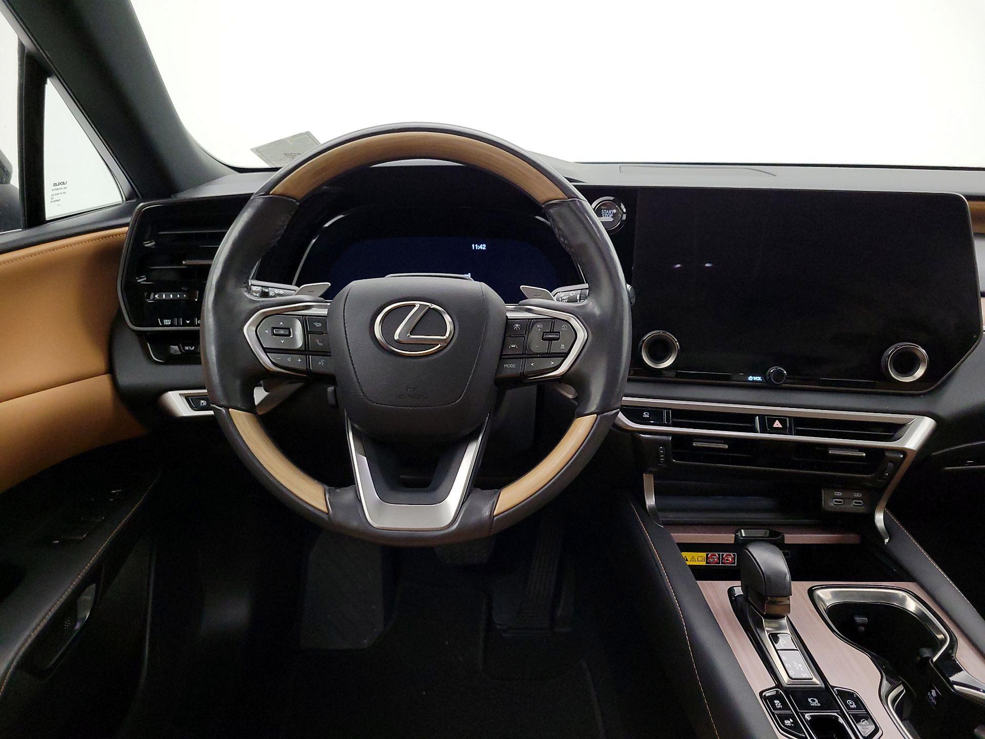 Thumbnail: 2025 Lexus RX - 10