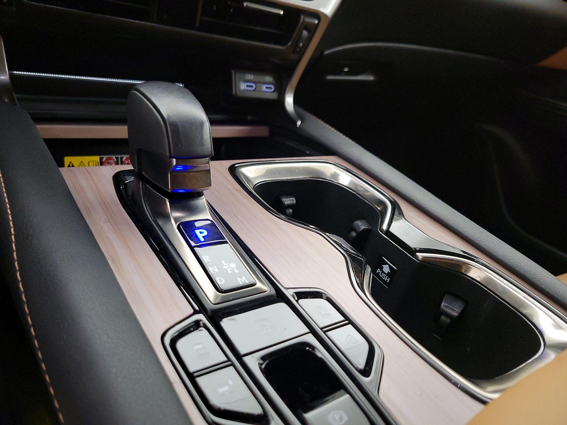 Thumbnail: 2025 Lexus RX - 17