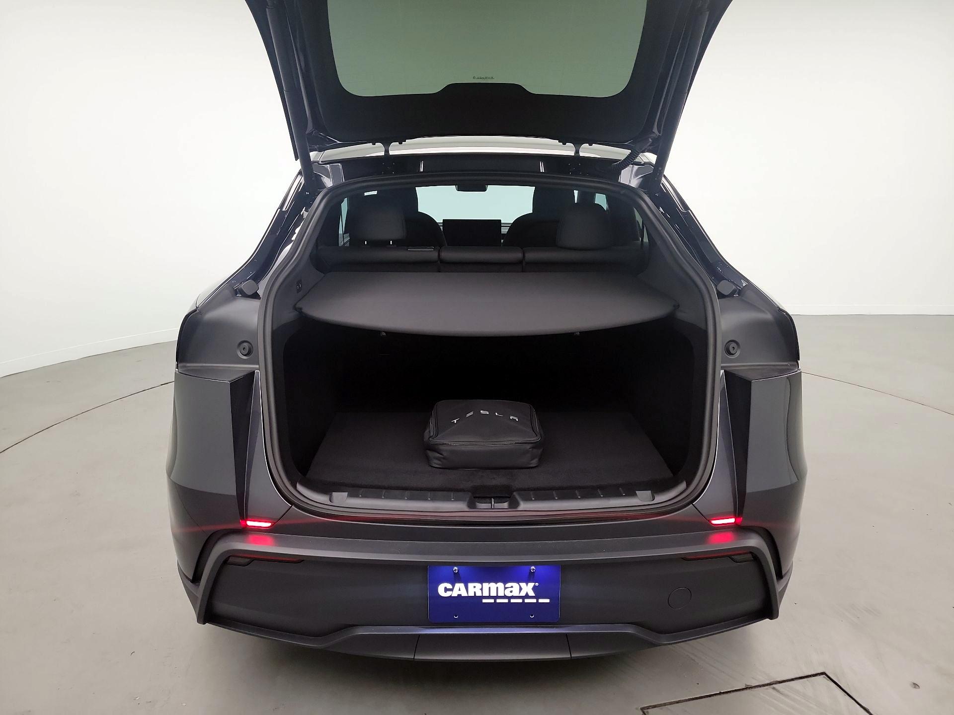 Thumbnail: 2026 Tesla Model Y - 20