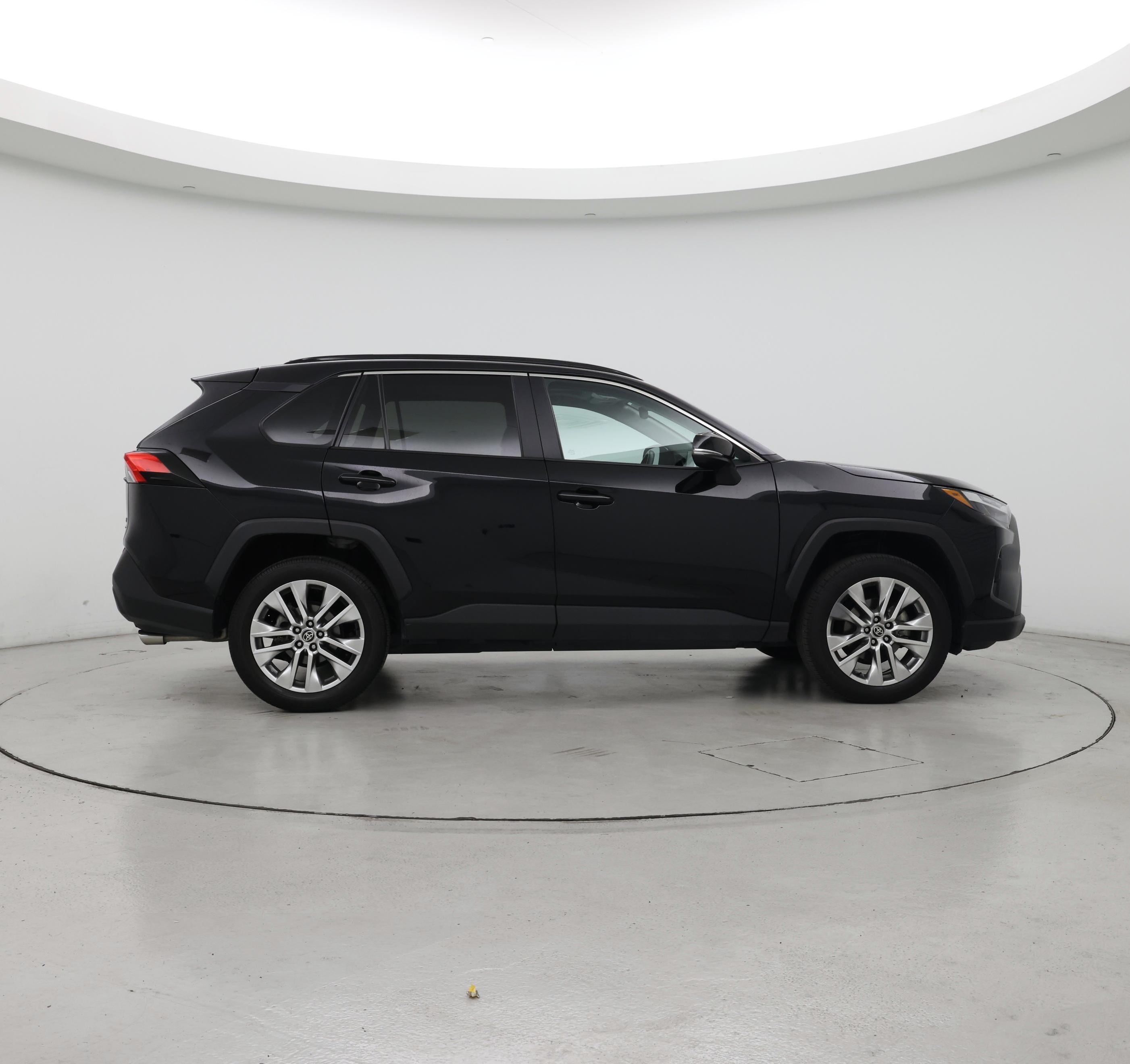 Thumbnail: 2025 Toyota RAV4 - 7