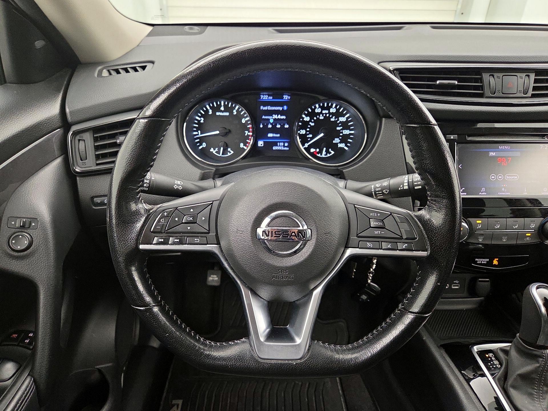 Thumbnail: 2020 Nissan Rogue - 10