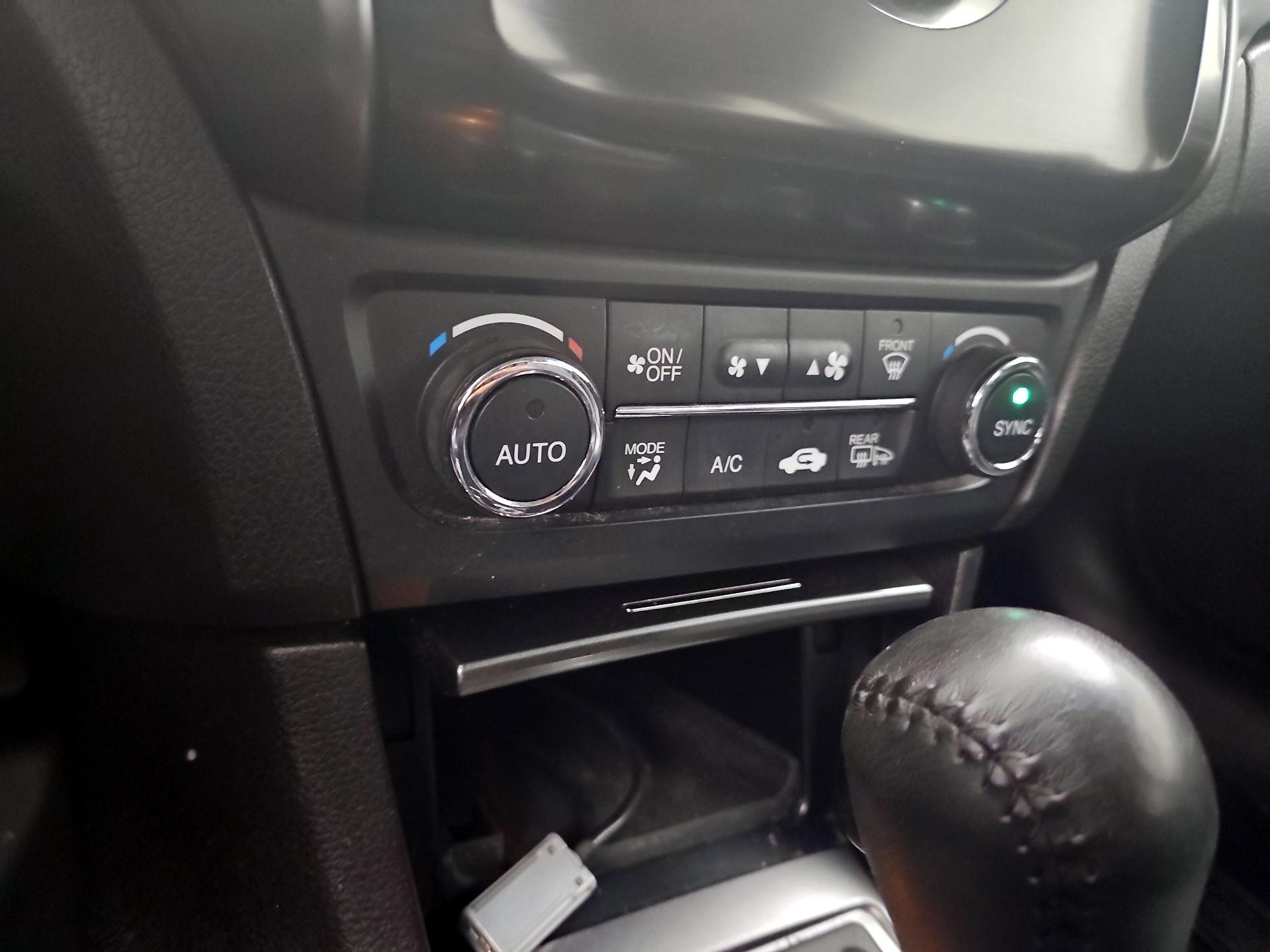 Thumbnail: 2014 Acura ILX - 16