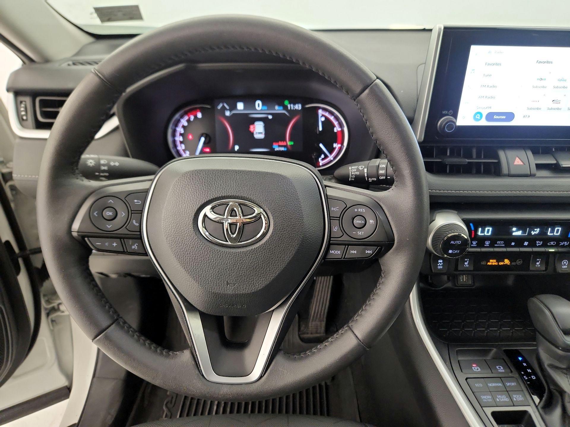 Thumbnail: 2024 Toyota RAV4 - 10