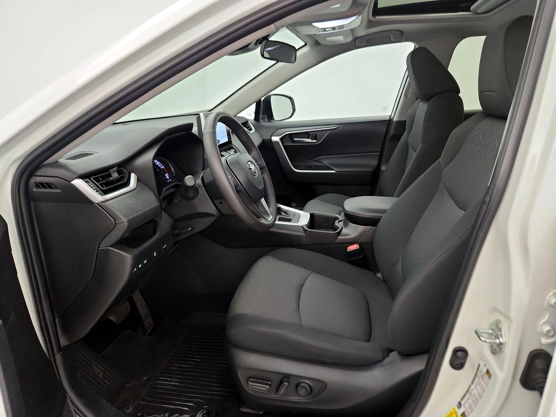 Thumbnail: 2024 Toyota RAV4 - 11