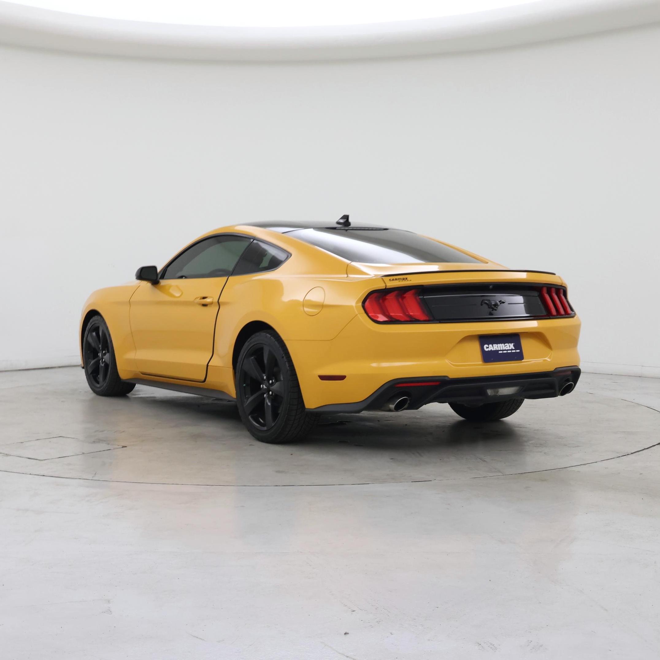 Thumbnail: 2022 Ford Mustang - 2