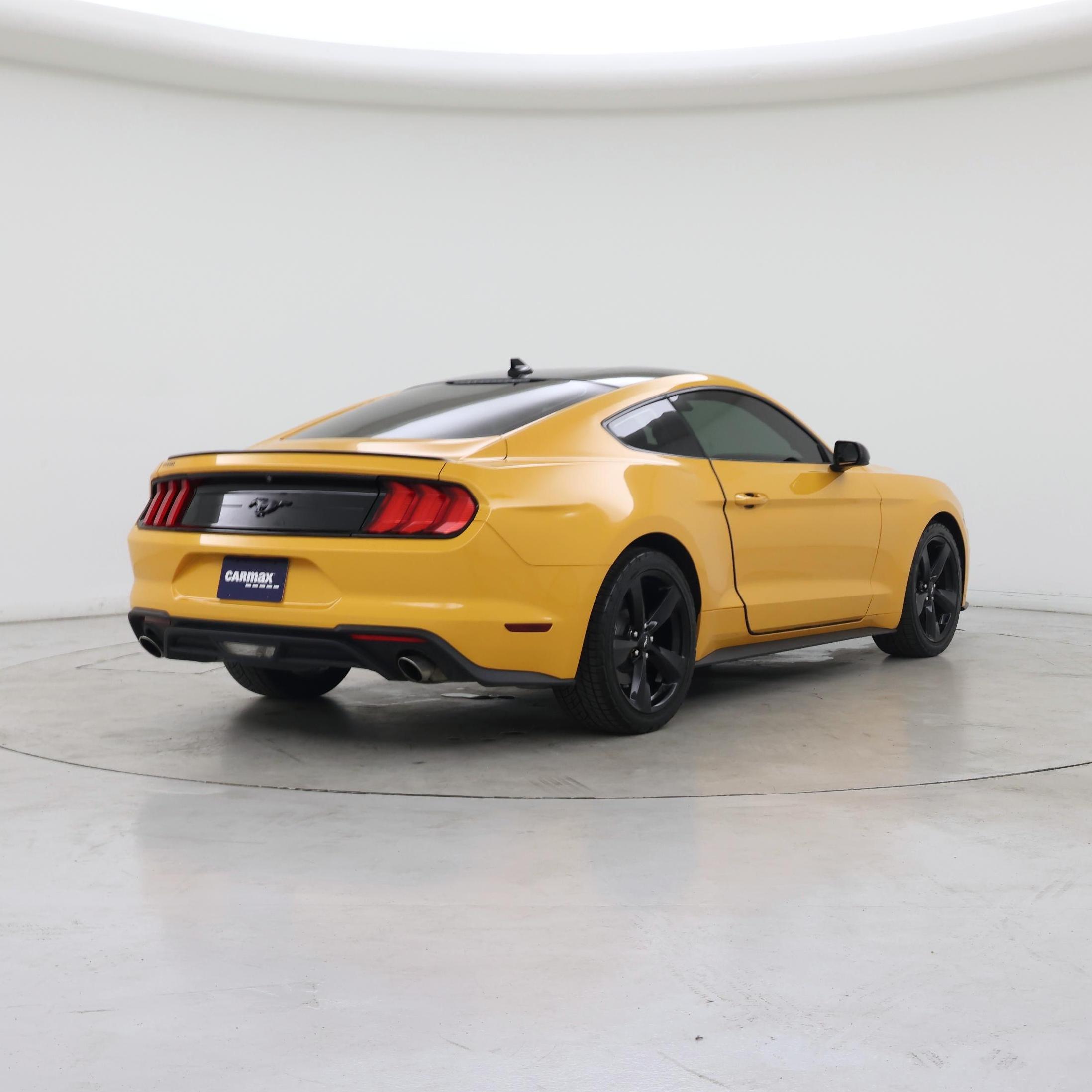 Thumbnail: 2022 Ford Mustang - 8
