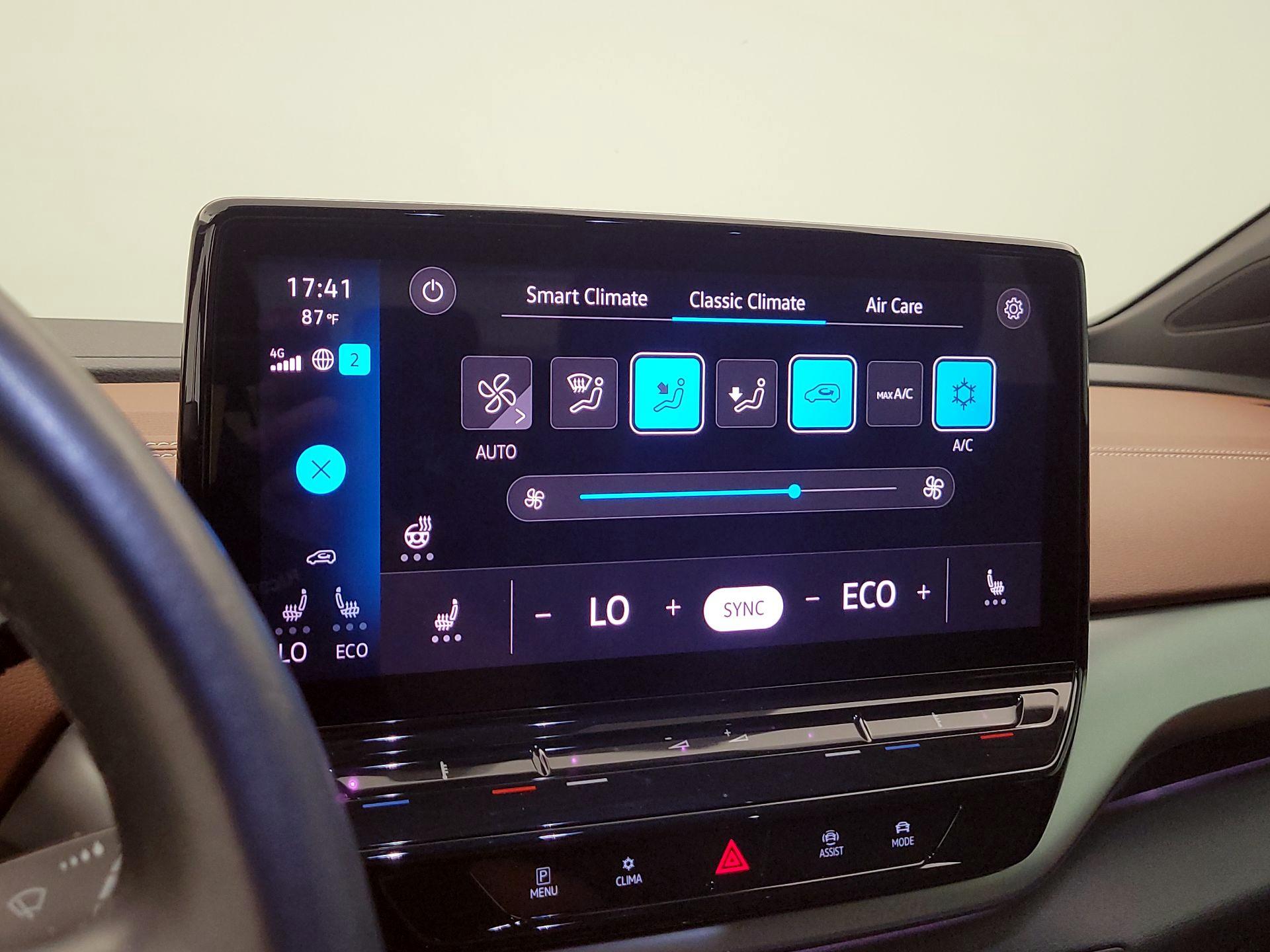 Thumbnail: 2021 Volkswagen ID.4 - 16